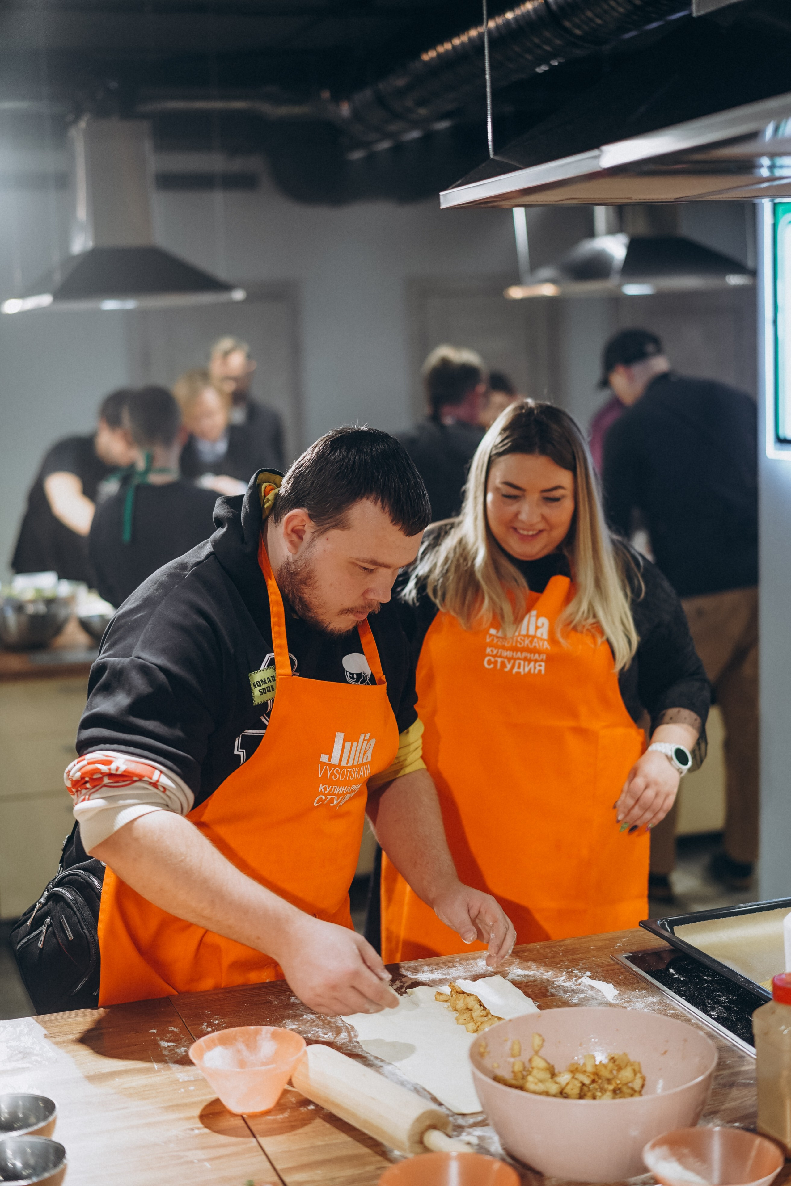 Репортаж с кулинарной студии Юлии Высоцкой. Портретный фотограф в Москве Илья Корненков