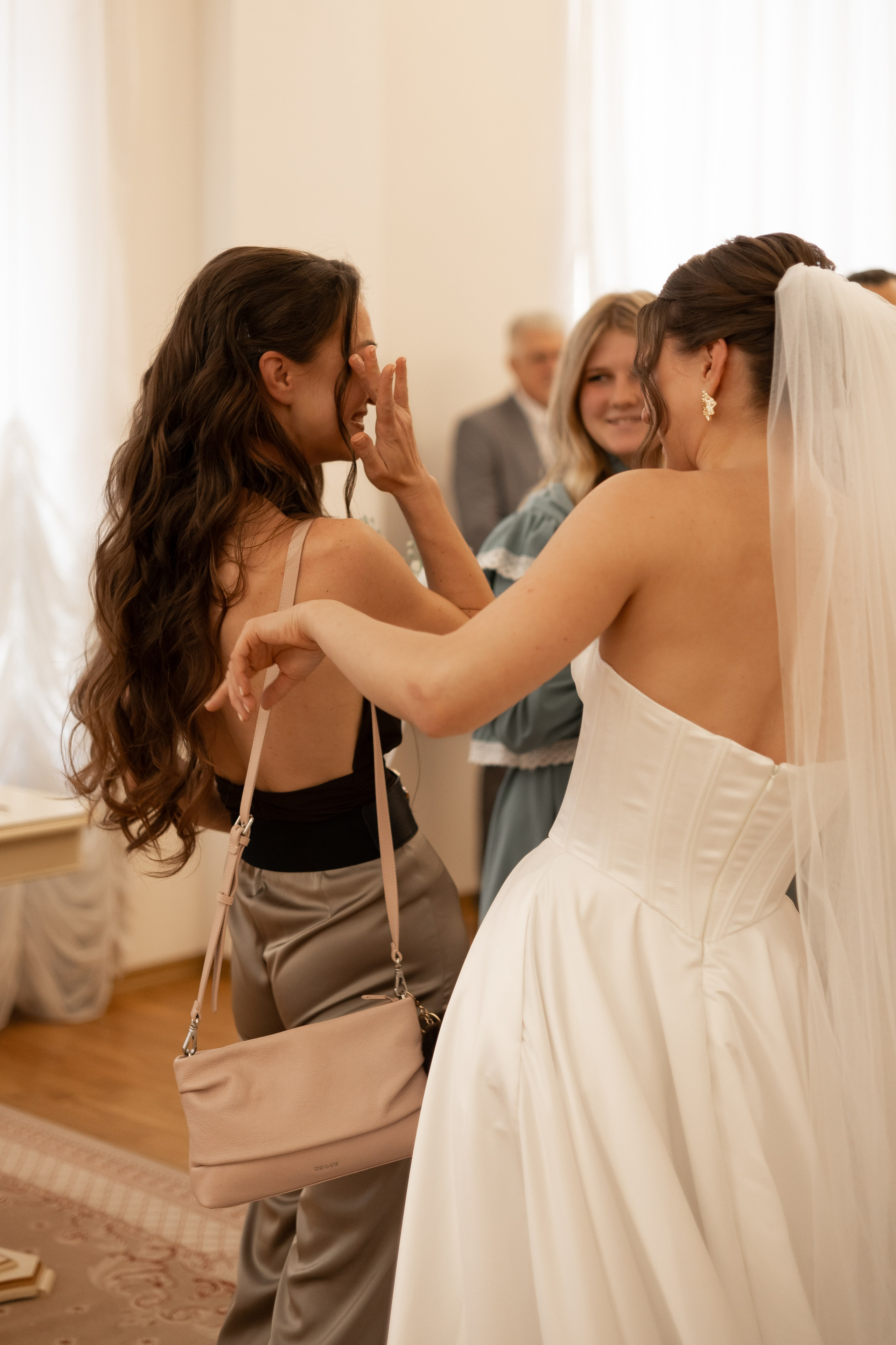 Серая кошка и рыжий кот. Свадебный и семейный фотограф Арина Кулёва