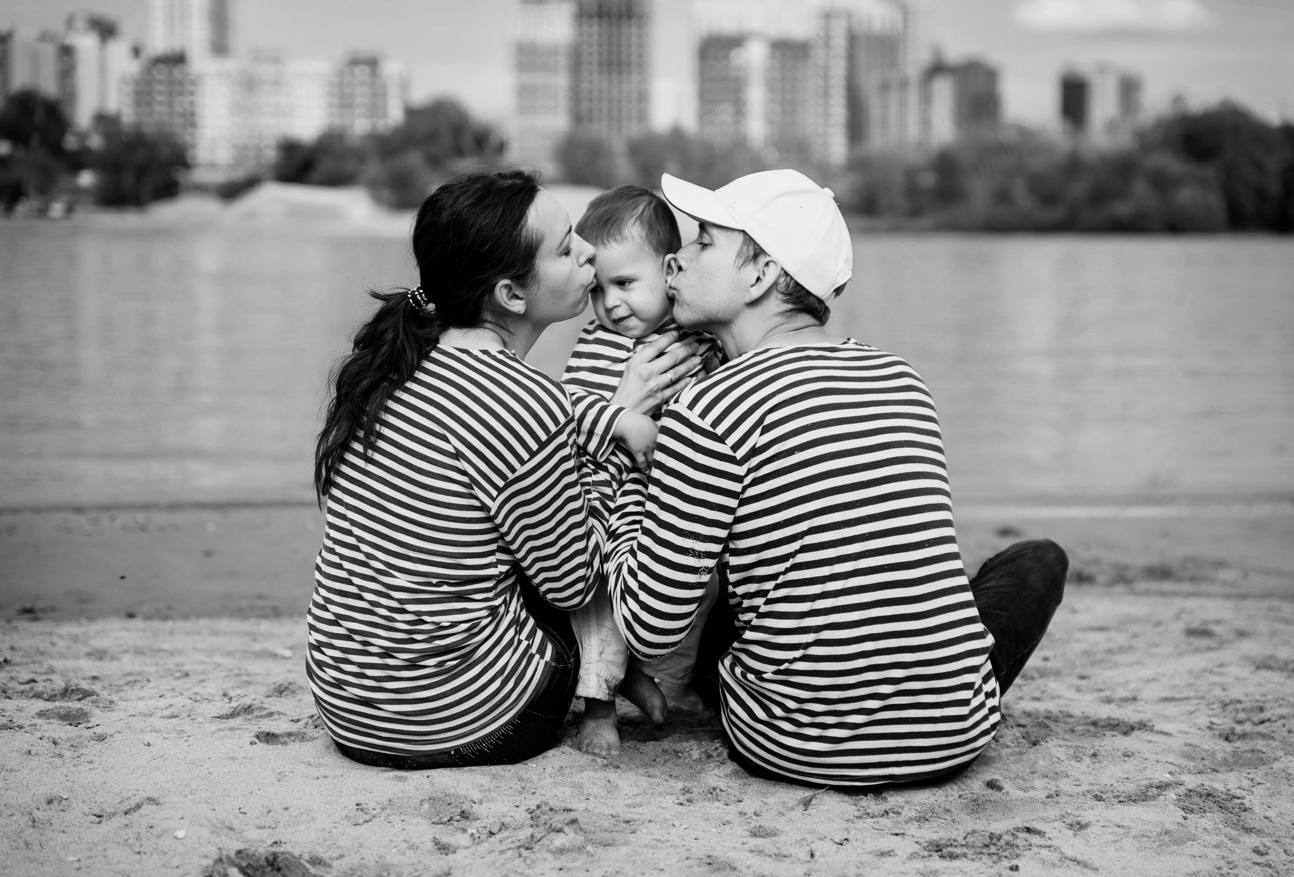 Семья у реки. Фотограф в Новосибирске