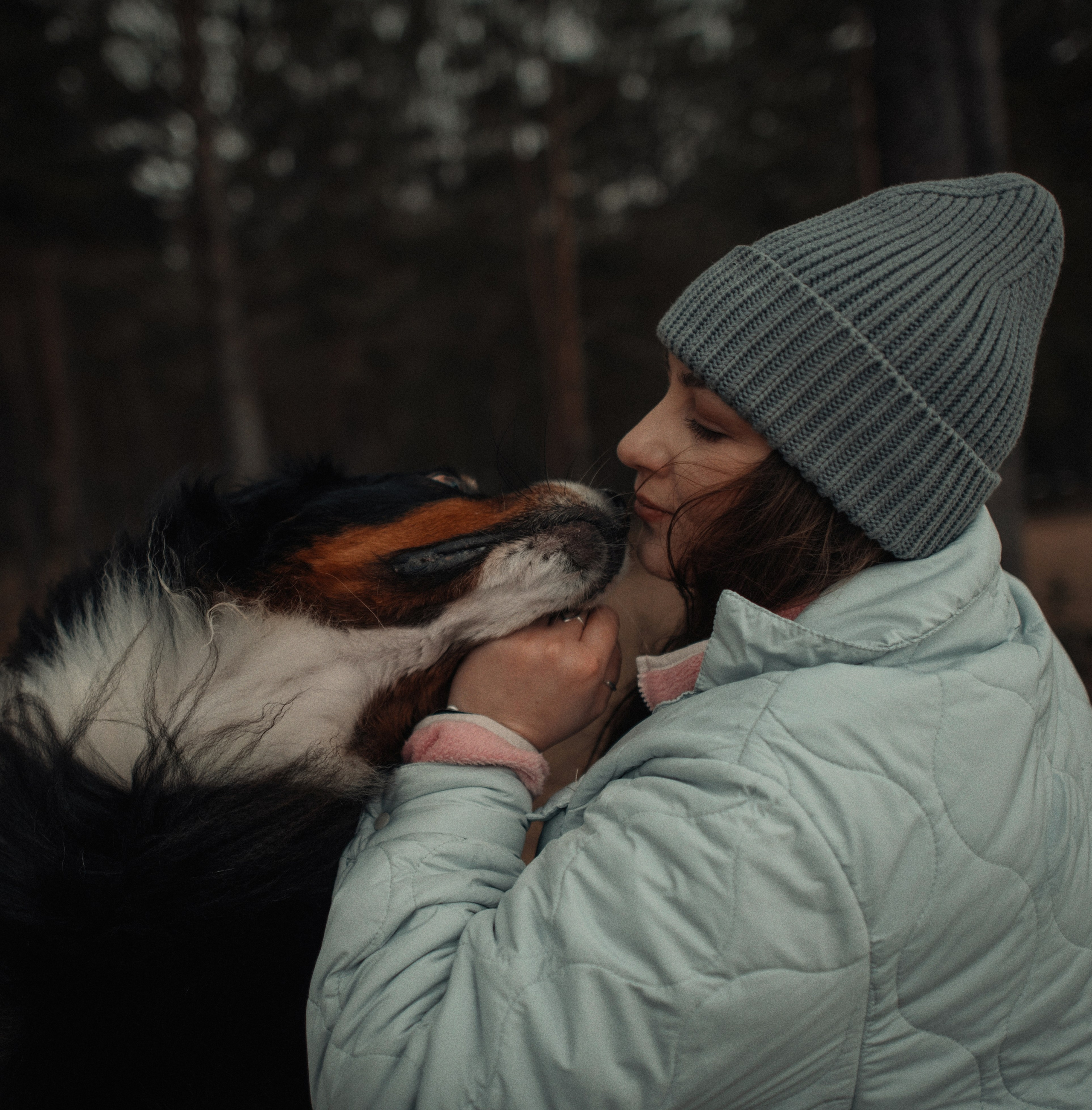 Прогулка: берн Пума, Фрэнк и Юля в Питере. Портфолио