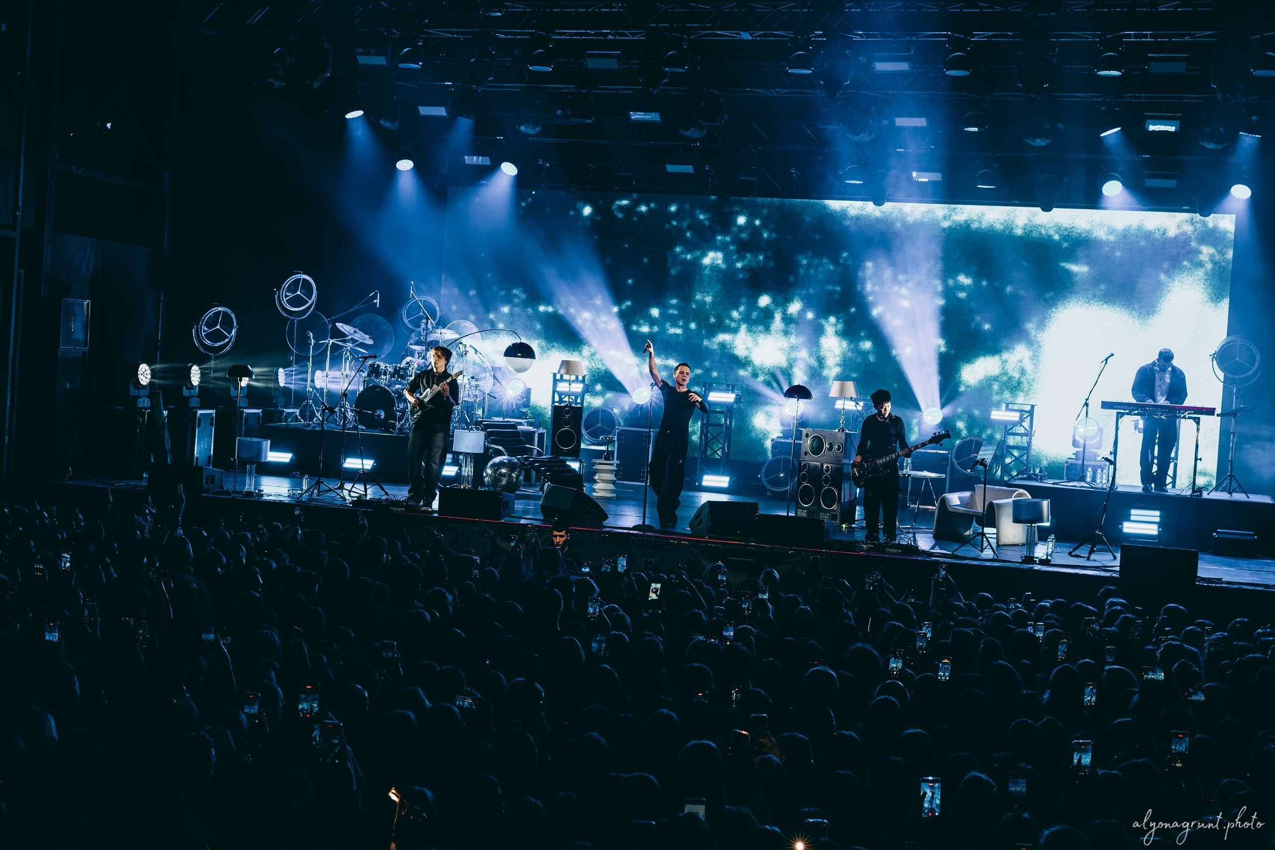 Ваня Дмитриенко, фоторепортаж СПб, A2, 23.10.2025. Алена Адрианова: фотограф в Санкт-Петербурге