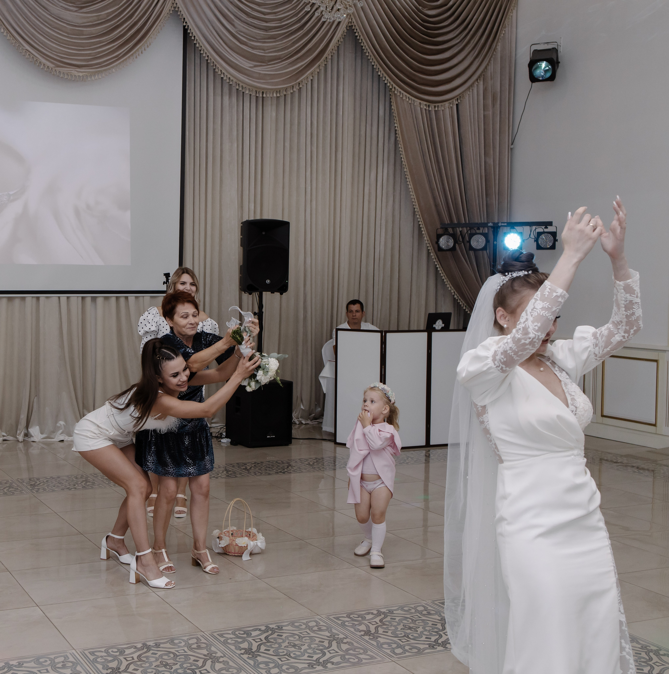 Михаил и Александра. СВАДЕБНЫЙ ФОТОГРАФ ЧЕЛЯБИНСК