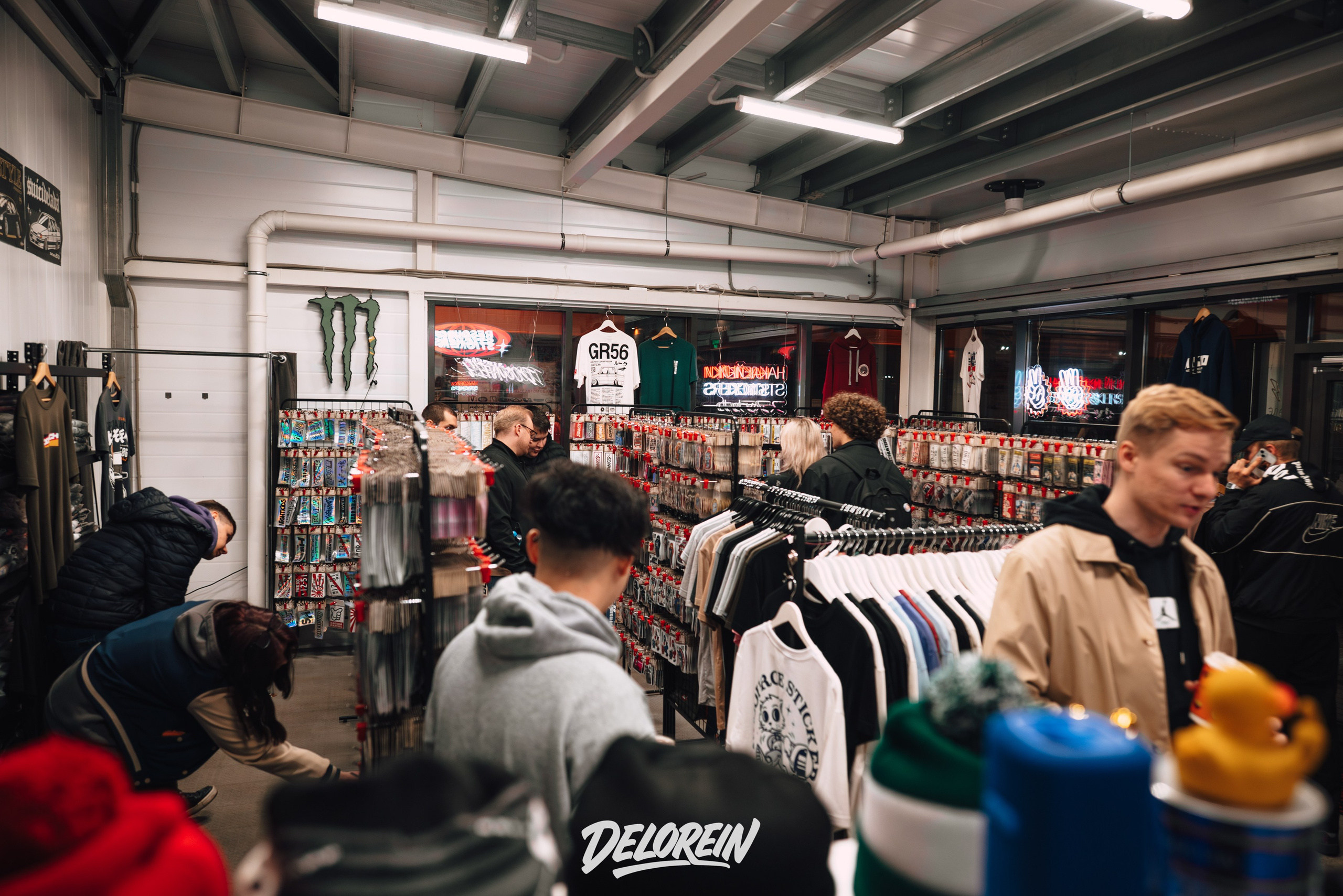 Downfly 15 апреля 2026. DeLorein