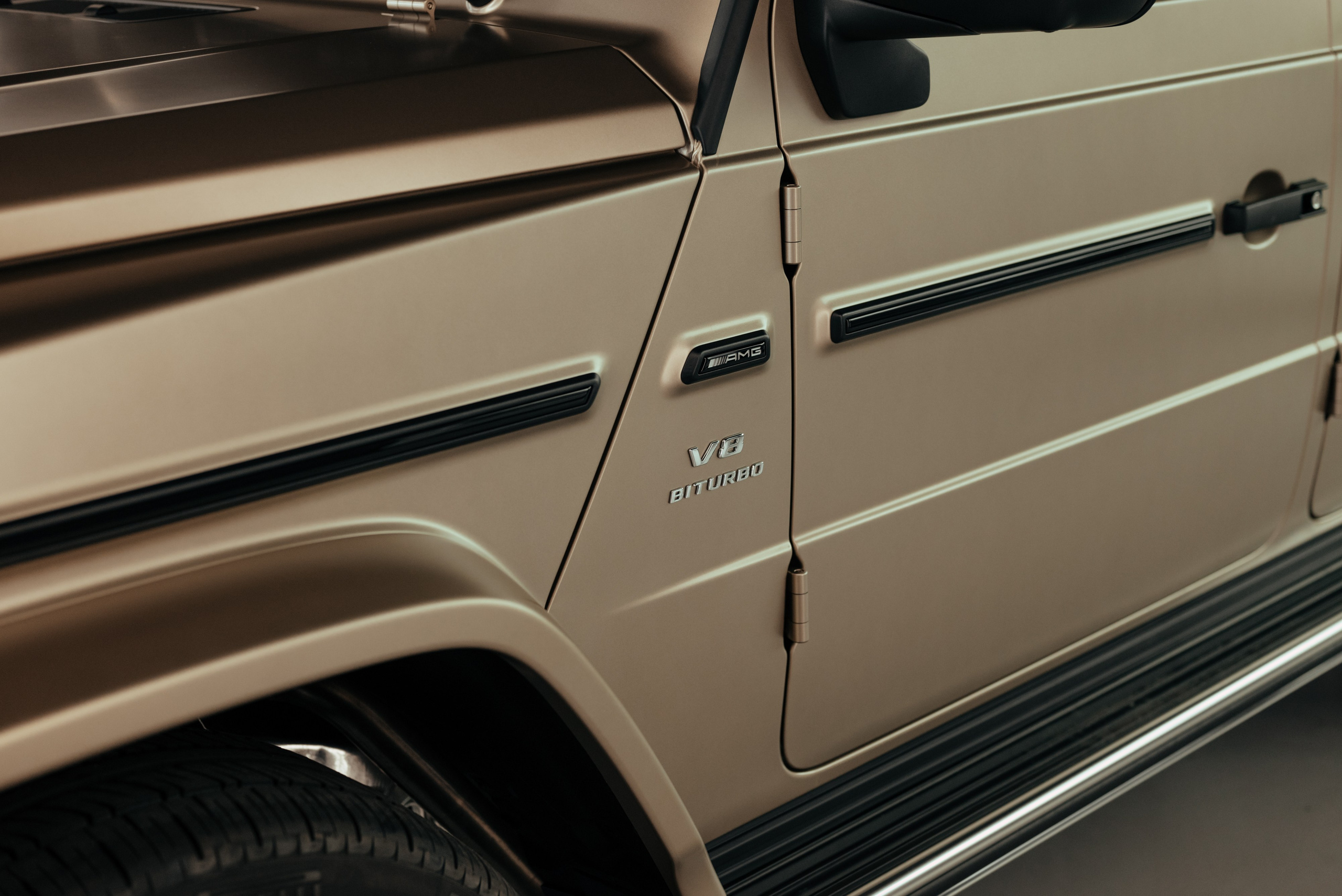 Mercedes G63 Gold. DeLorein