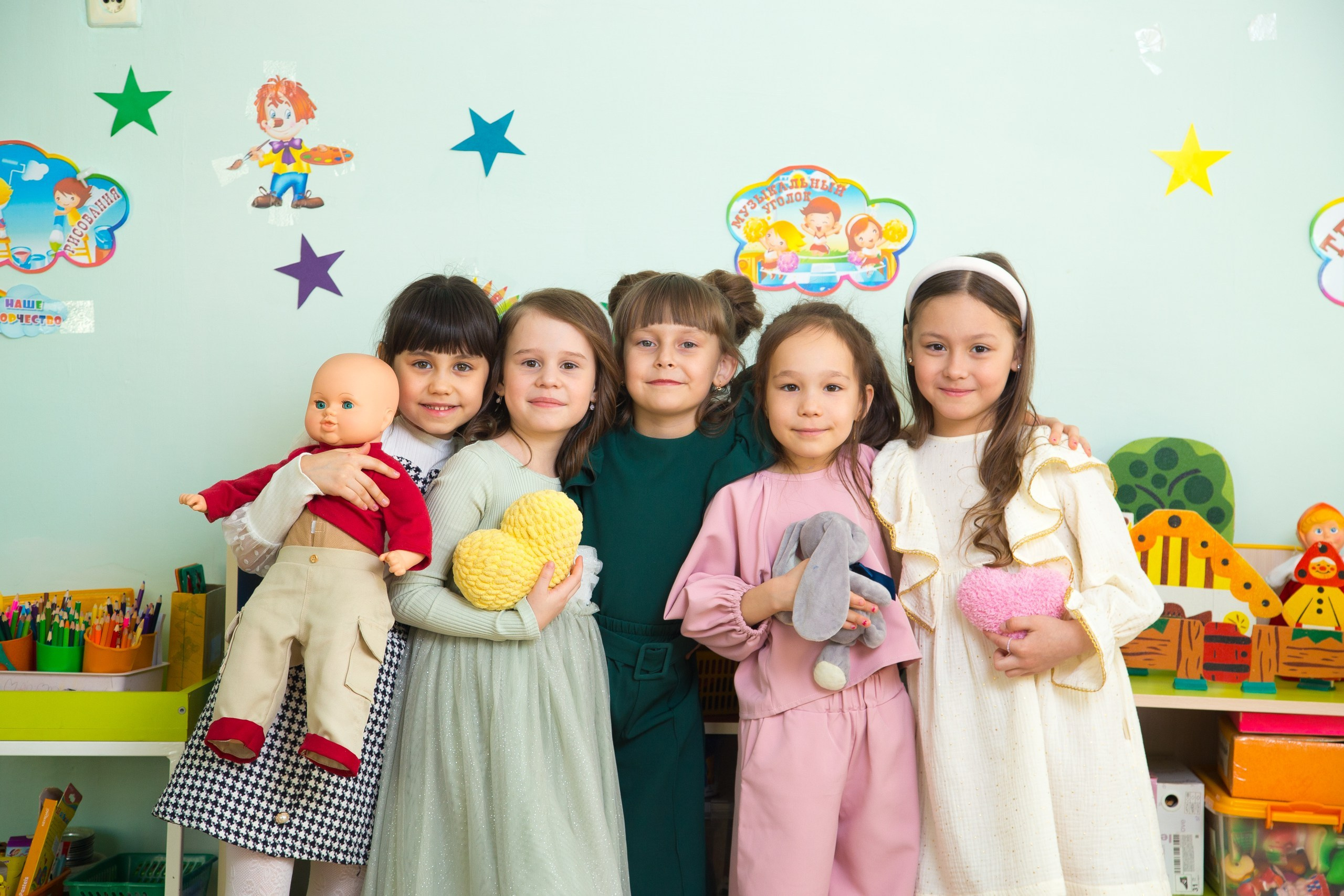 Выпускные альбомы. Akhmadeevmedia.ru