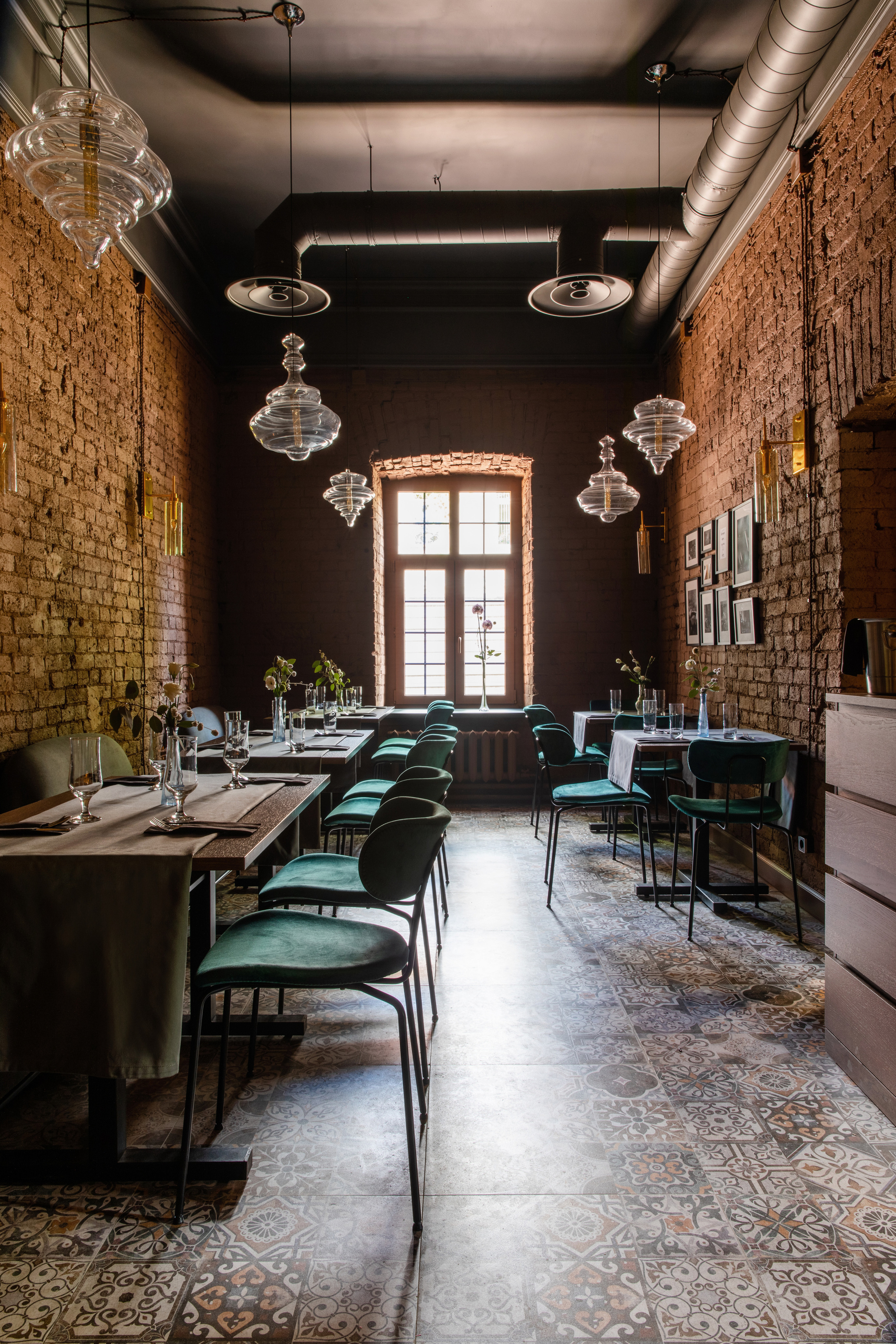 Ресторан «Виноград». Дизайнер интерьера Ксюша Шакирова, создание дизайн проектов под ключ