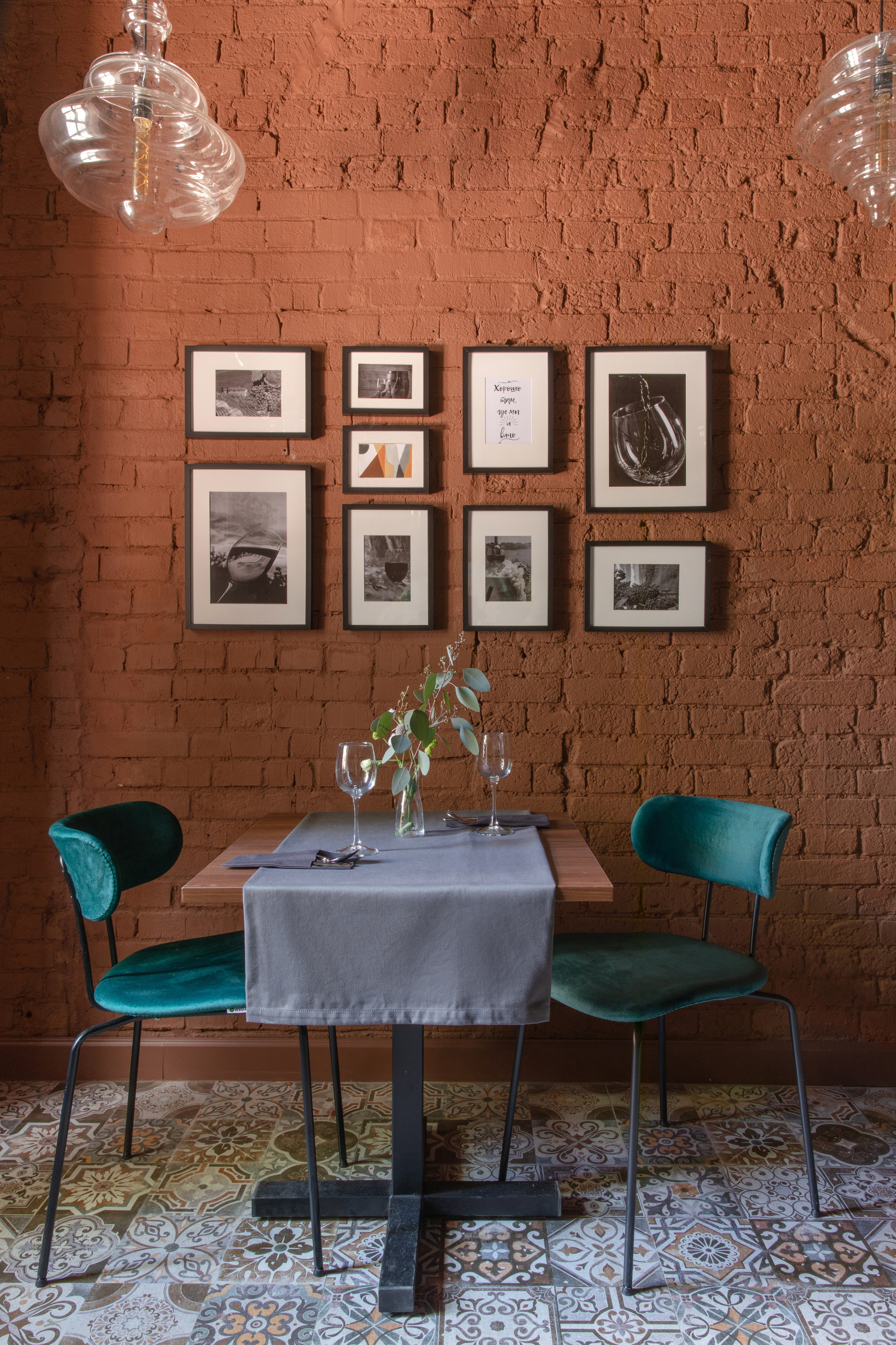 Ресторан «Виноград». Дизайнер интерьера Ксюша Шакирова, создание дизайн проектов под ключ