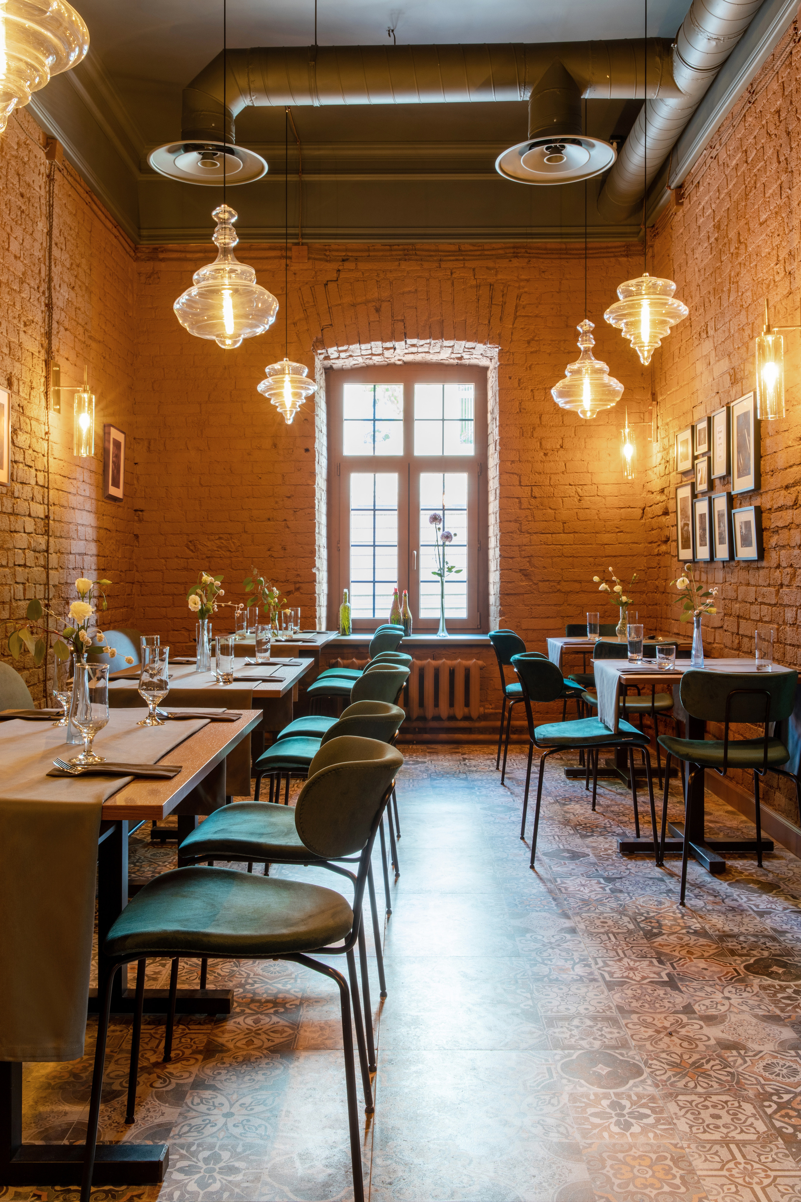 Ресторан «Виноград». Дизайнер интерьера Ксюша Шакирова, создание дизайн проектов под ключ