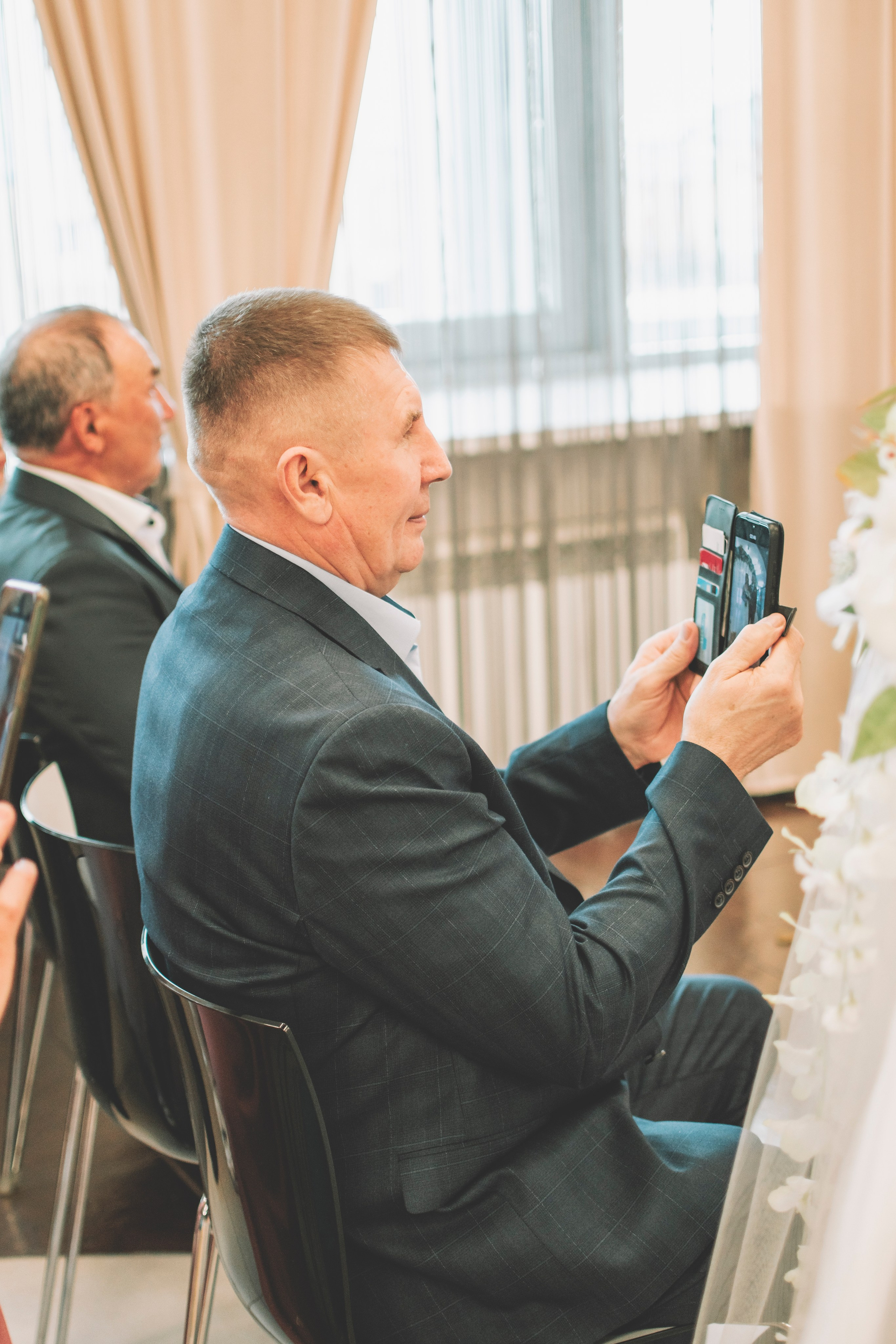 Альберт и Анастасия (Студийная фотосессия, роспись в ДК Нефтяник + фотосессия с гостями). Семейный и свадебный фотограф Губкинский и Ставрополь