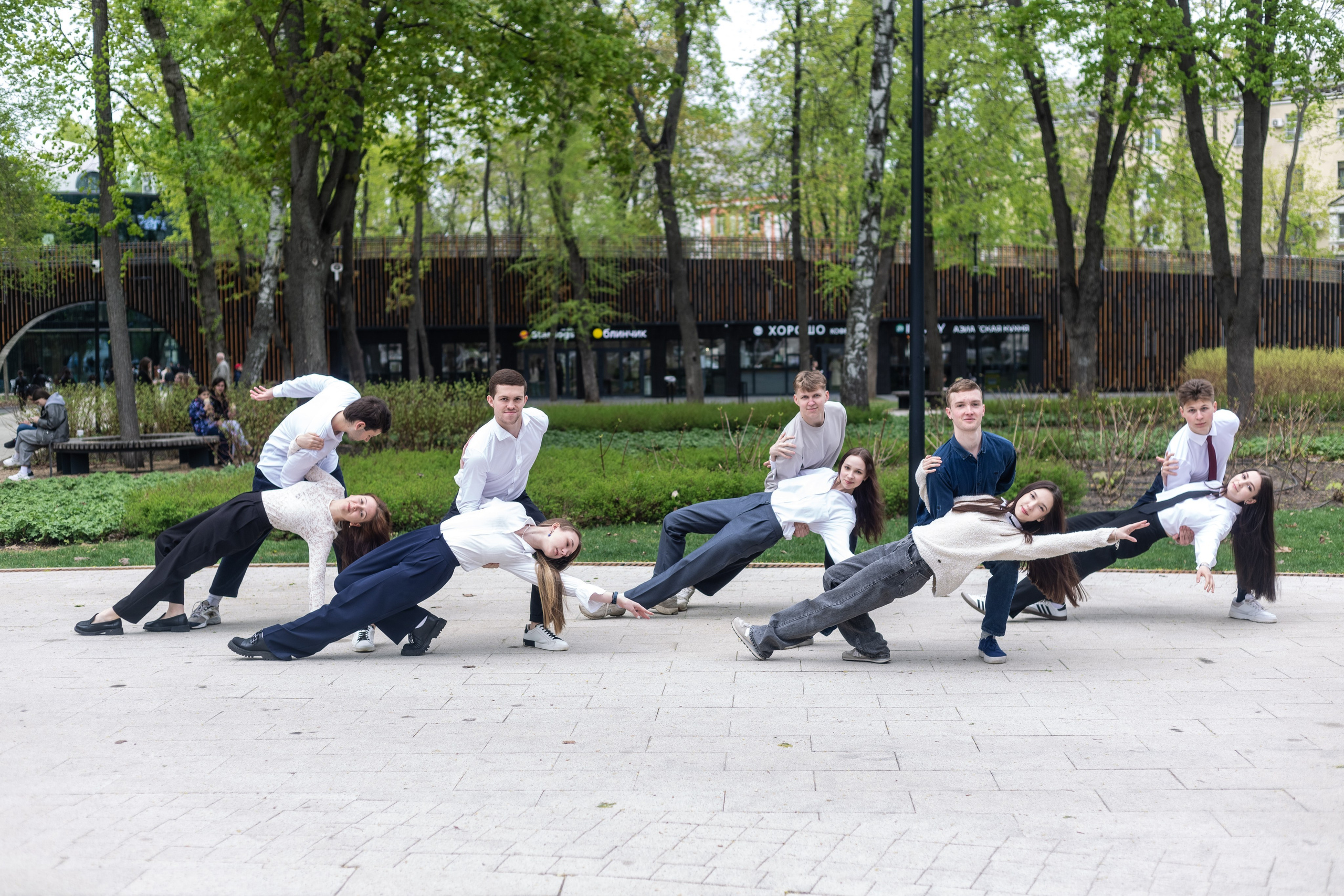 Прогулка. Выпускные альбомы Воронеж " СОКОЛ фото»