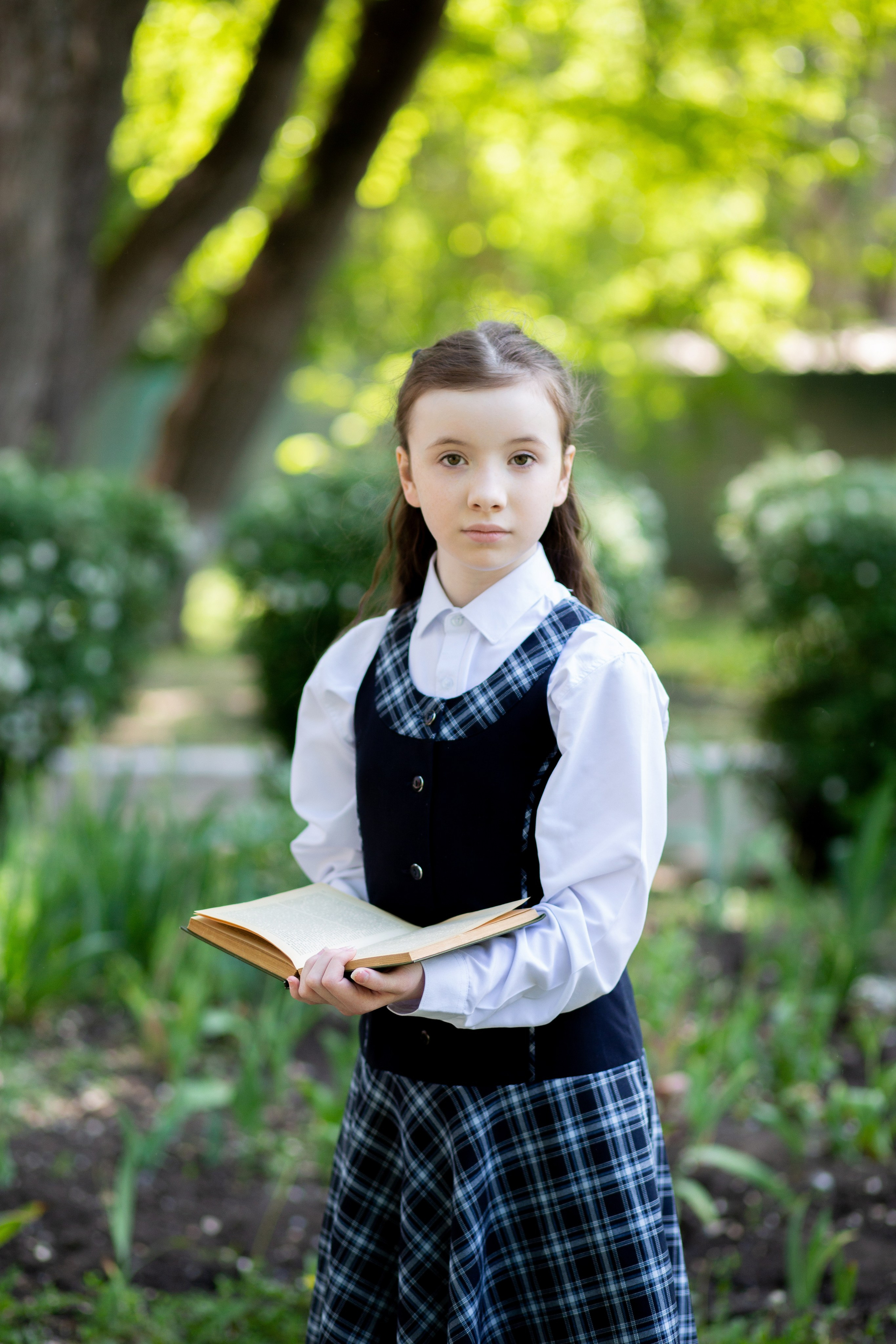Портреты  — младшая школа (фоны, школа, улица). Выпускные альбомы Воронеж от Веры Соколовой
