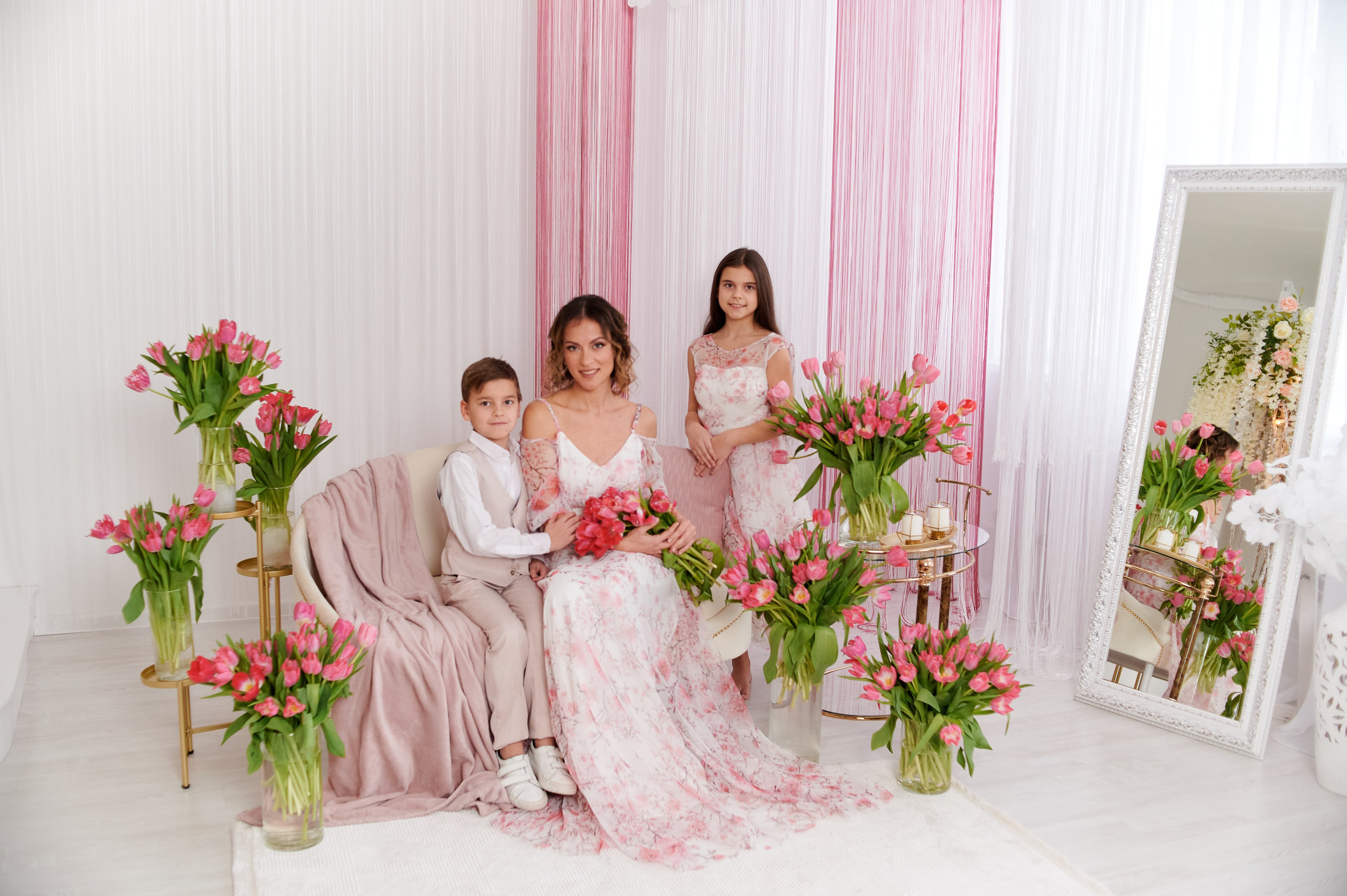 Розовые тюльпаны. Семейный и детский фотограф в г. Ногинске Ангелина Хасанова