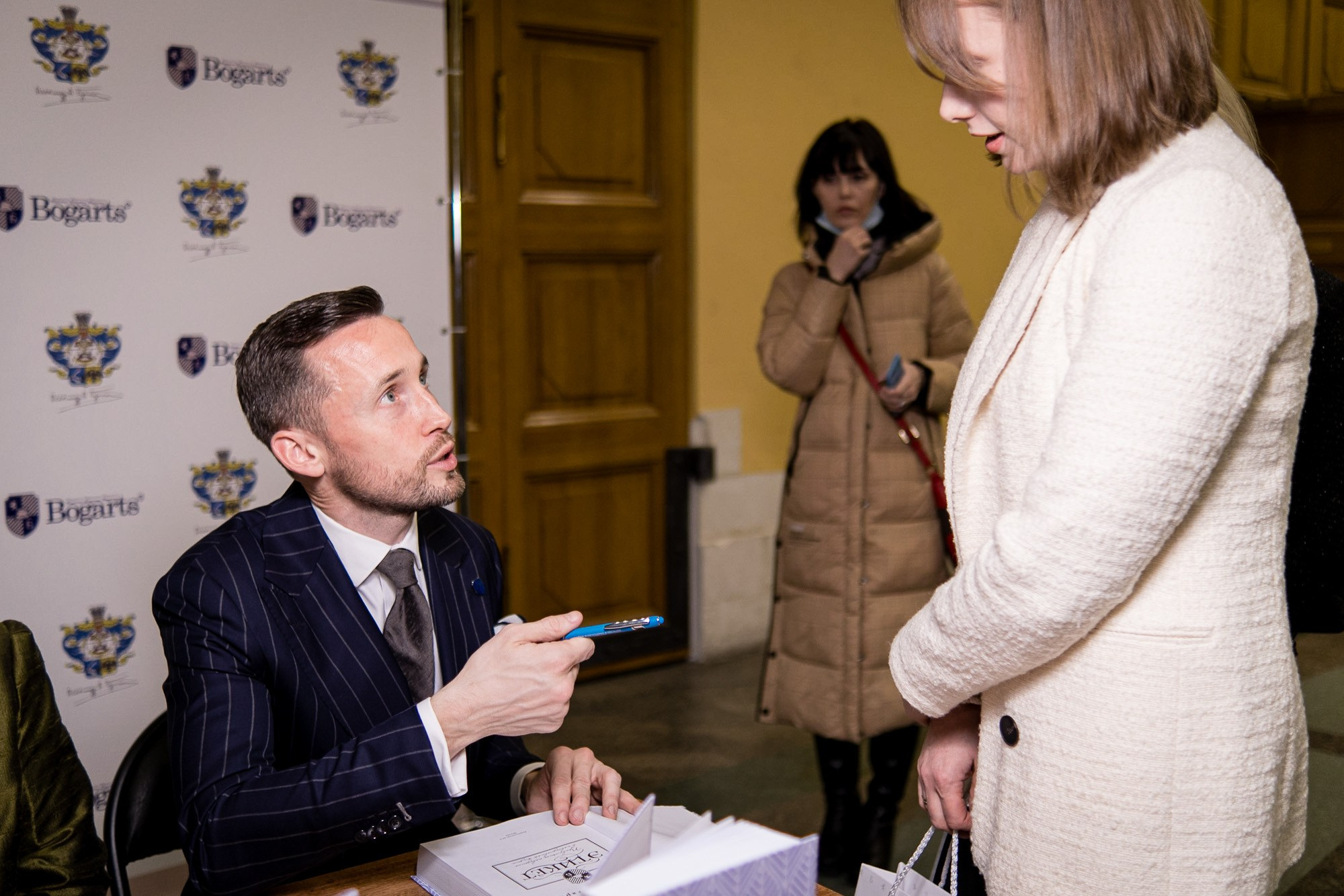 Презентация книги Маартена Богартса «Этикет». Репортажный фотограф Денис Тихомиров. Москва