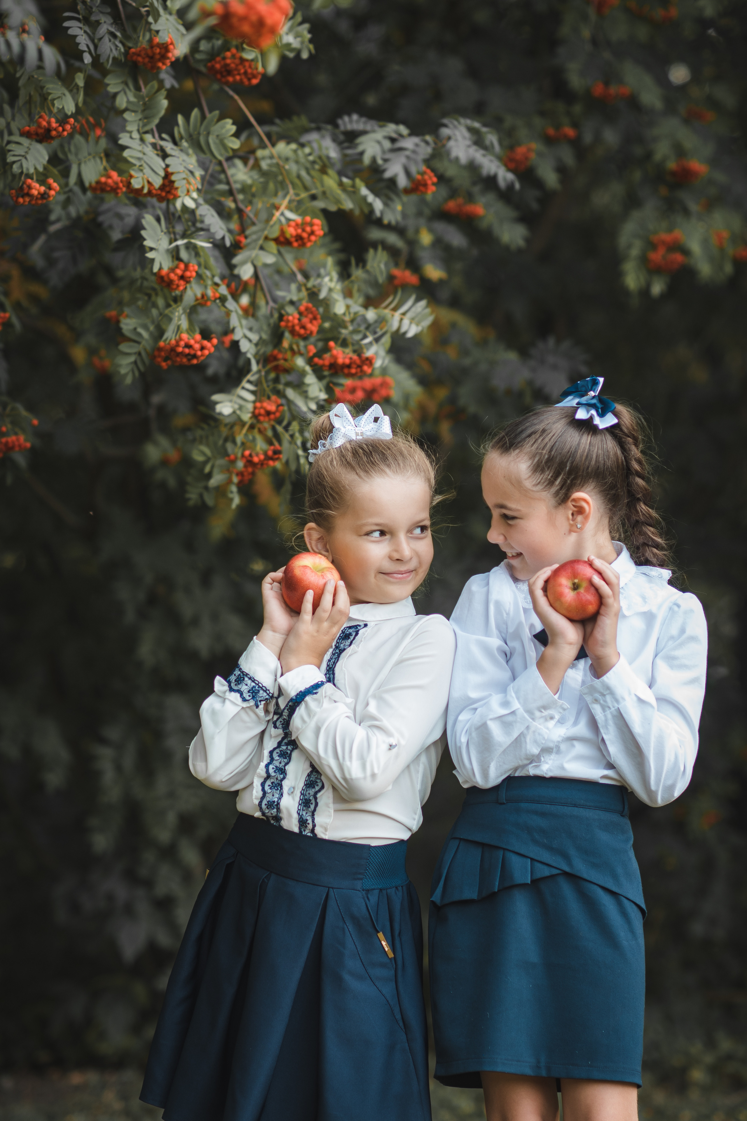 Школьные подружки. Семейный и детский фотограф в Новосибирске Доронина Ольга