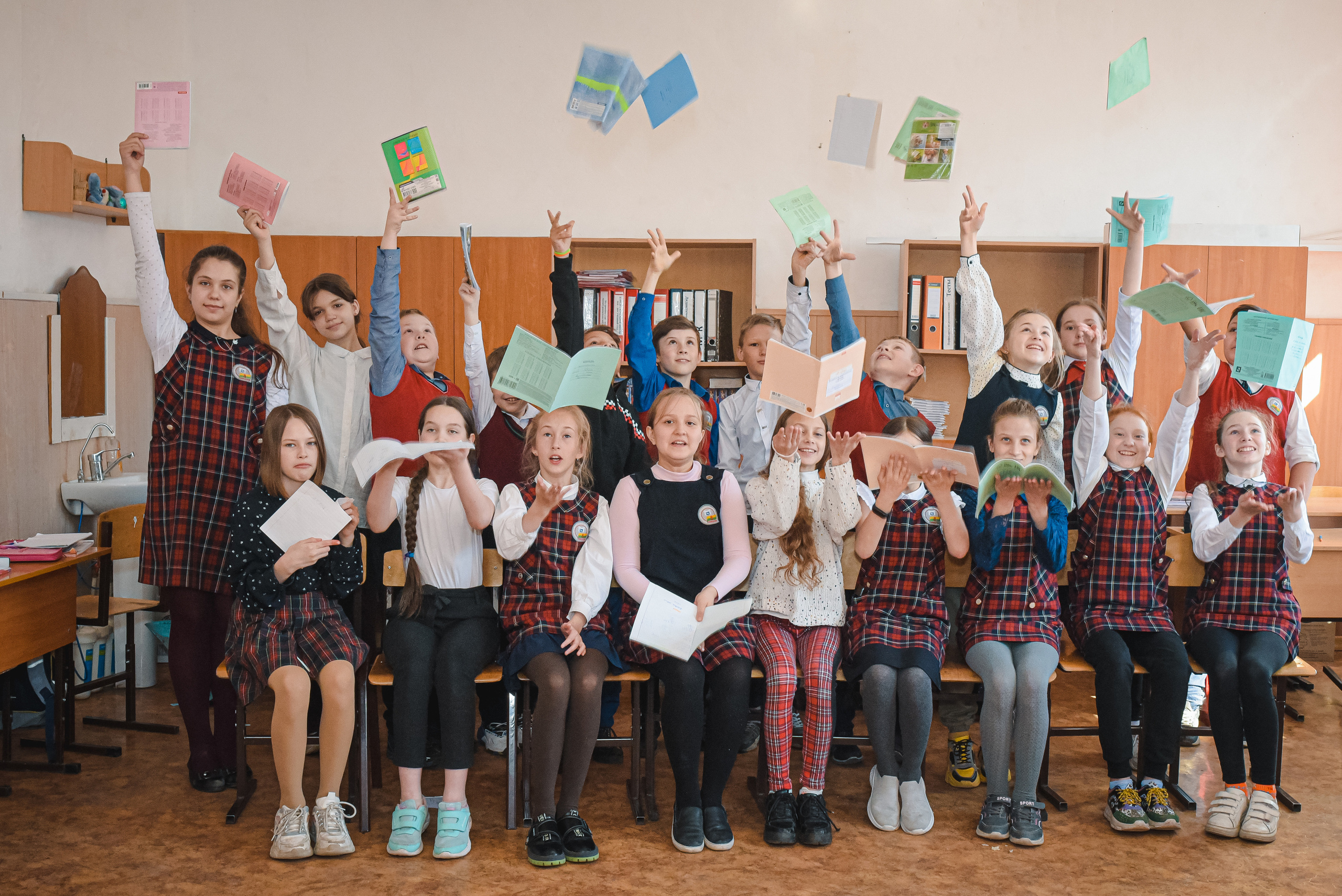 Школа гимназия 8, 4 класс. Семейный и детский фотограф в Новосибирске Доронина Ольга