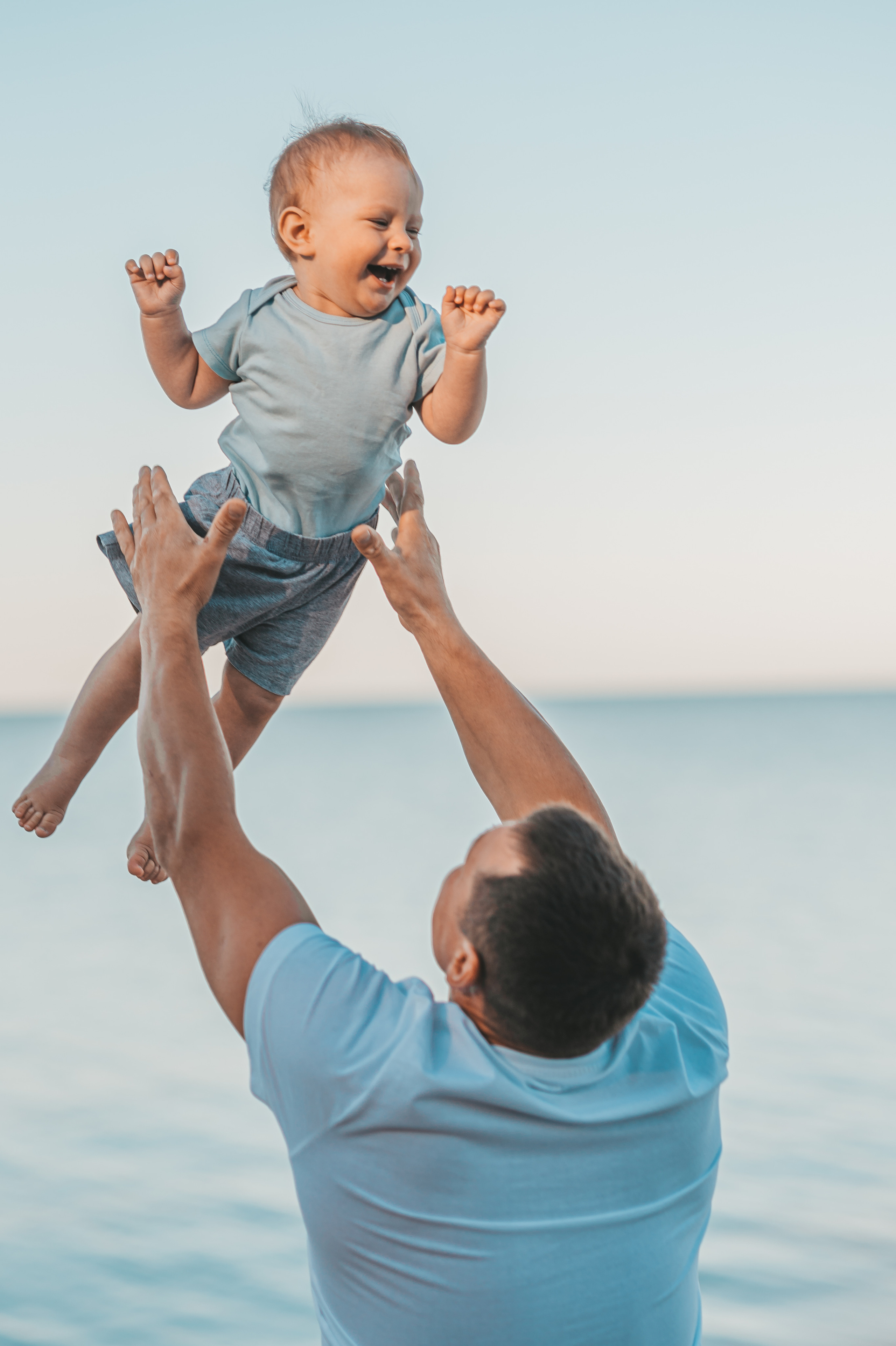 Семейные на пляже. Семейный и детский фотограф в Новосибирске Доронина Ольга