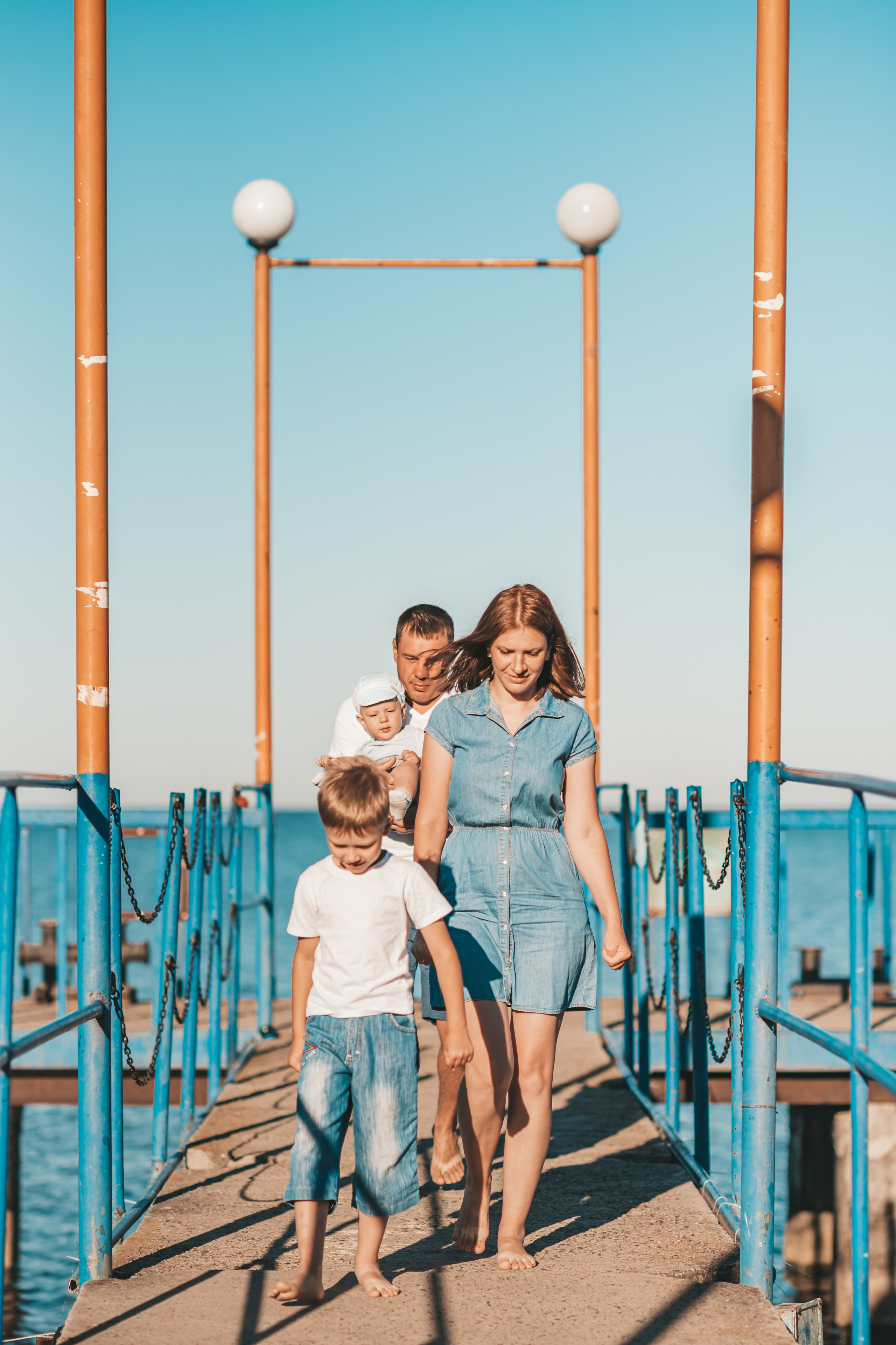 Семейные на пляже. Семейный и детский фотограф в Новосибирске Доронина Ольга