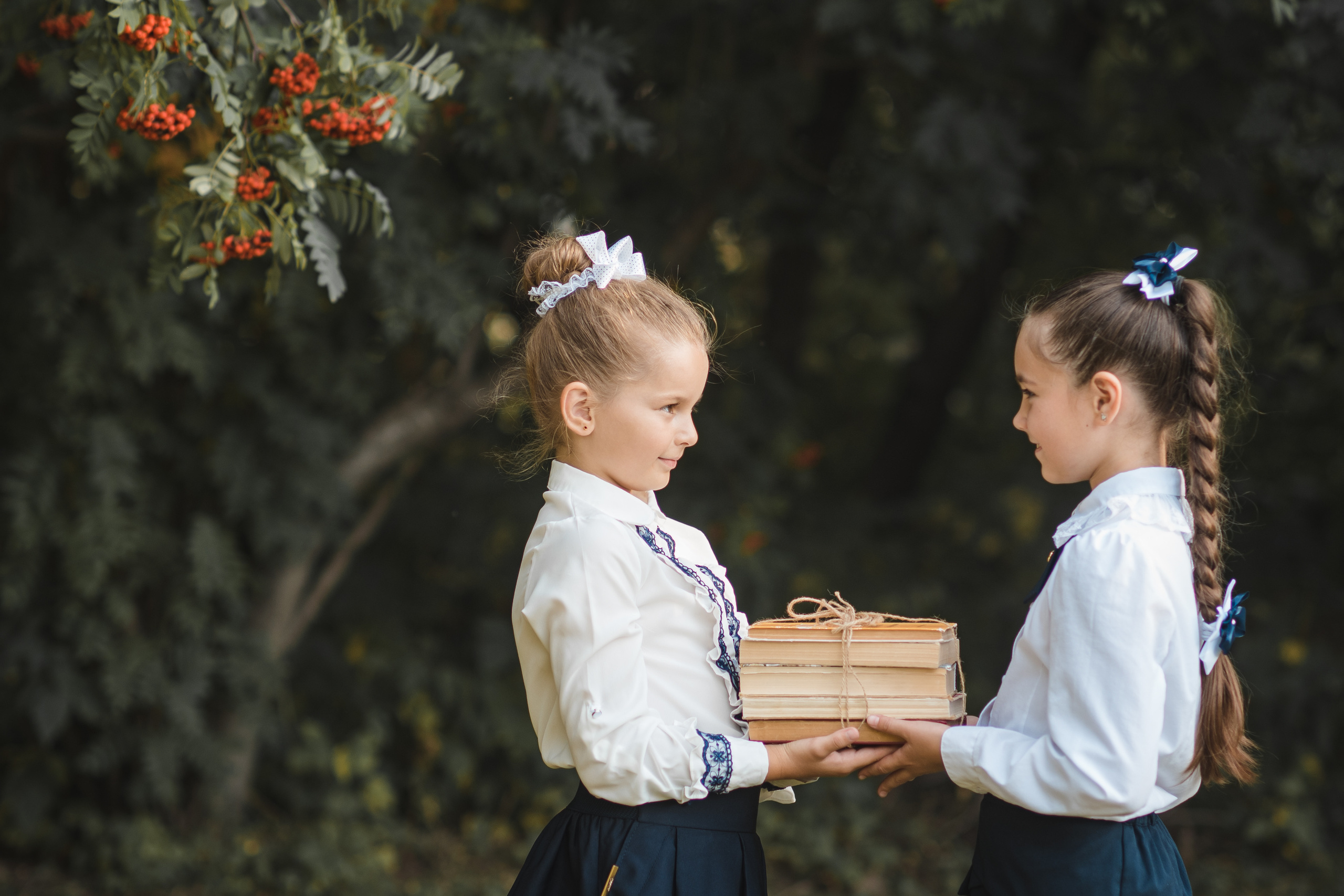 Школьные подружки. Семейный и детский фотограф в Новосибирске Доронина Ольга