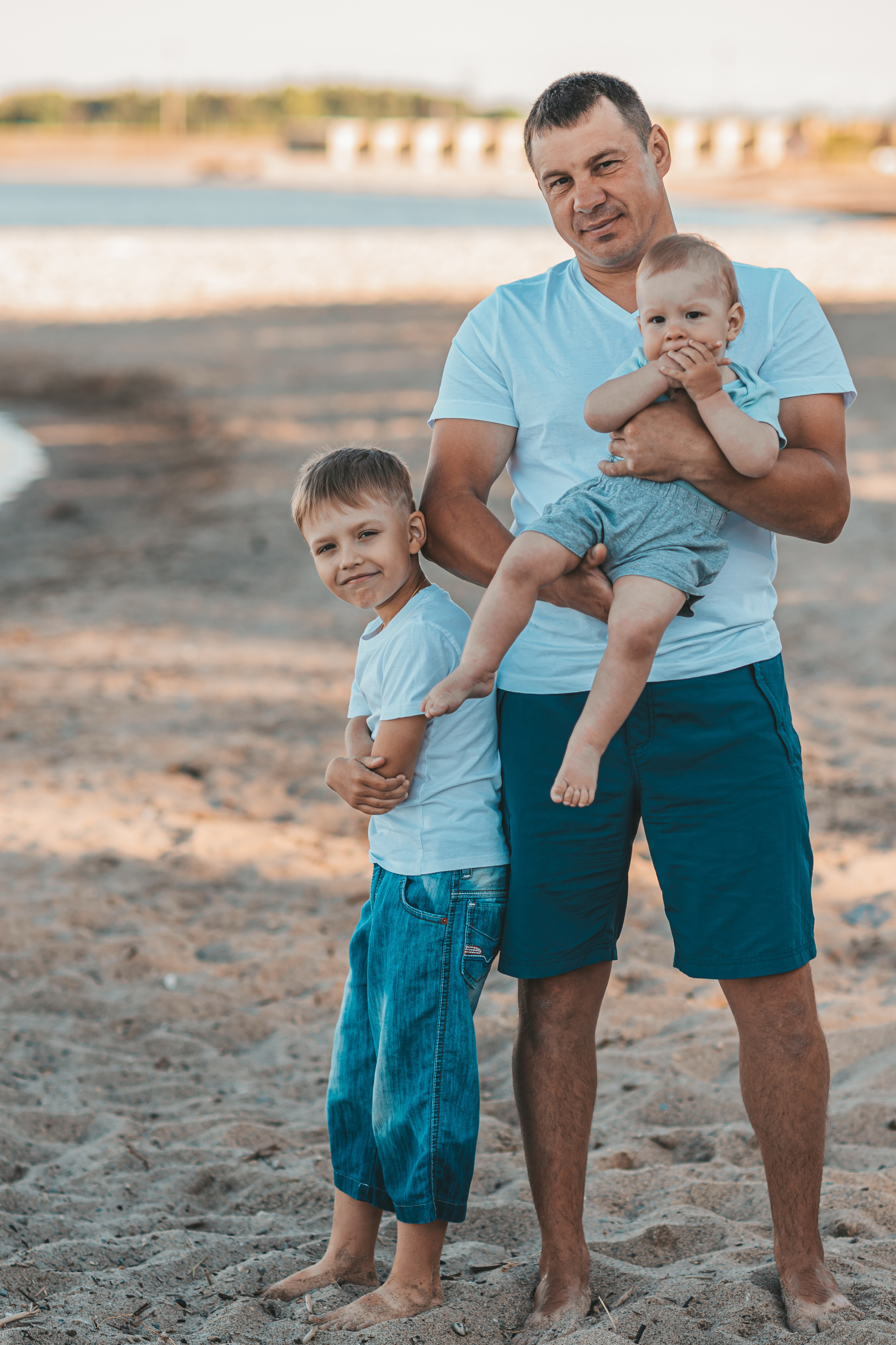 Семейные на пляже. Семейный и детский фотограф в Новосибирске Доронина Ольга