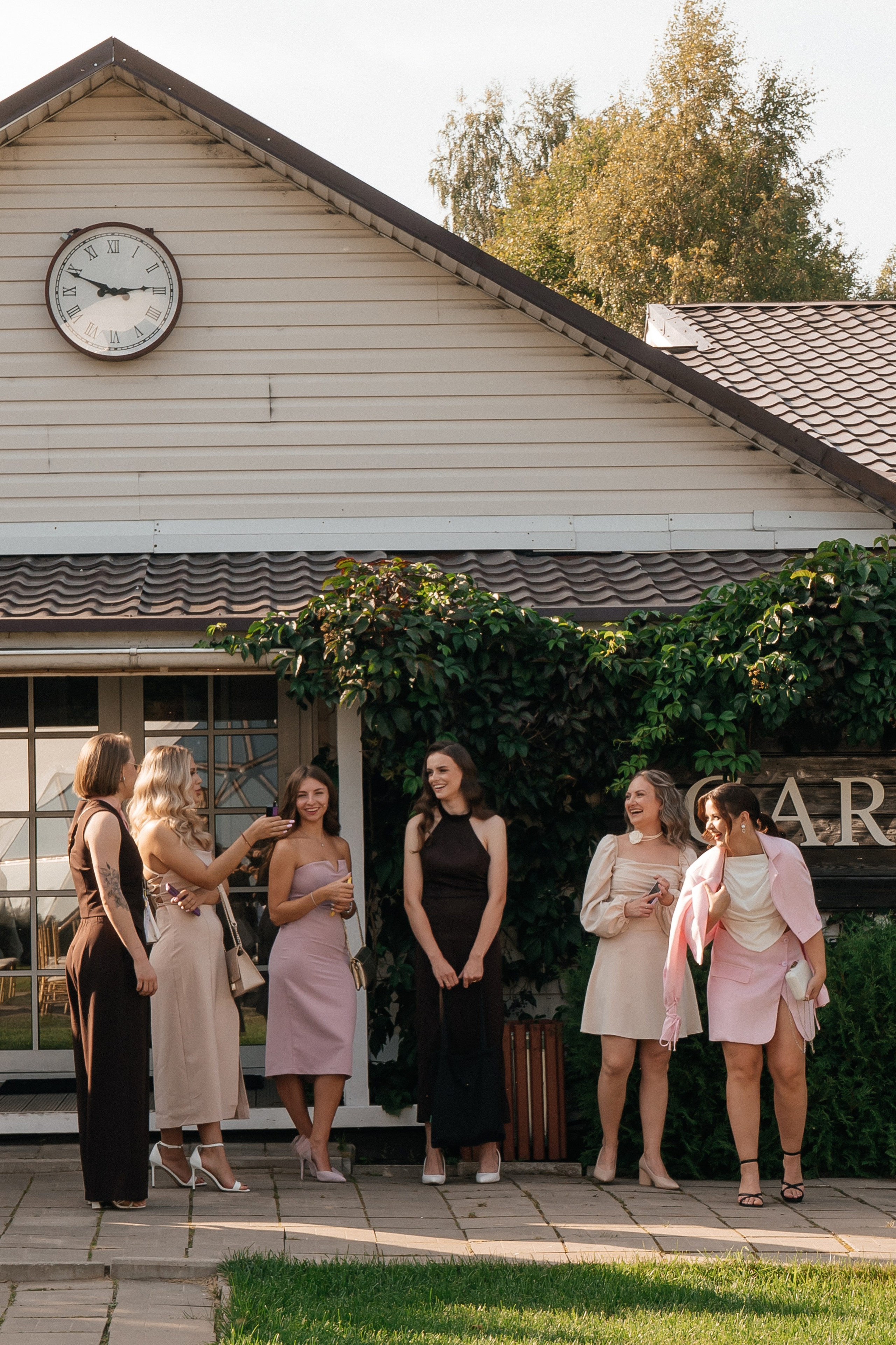 ANONS. Мария — Свадебный фотограф