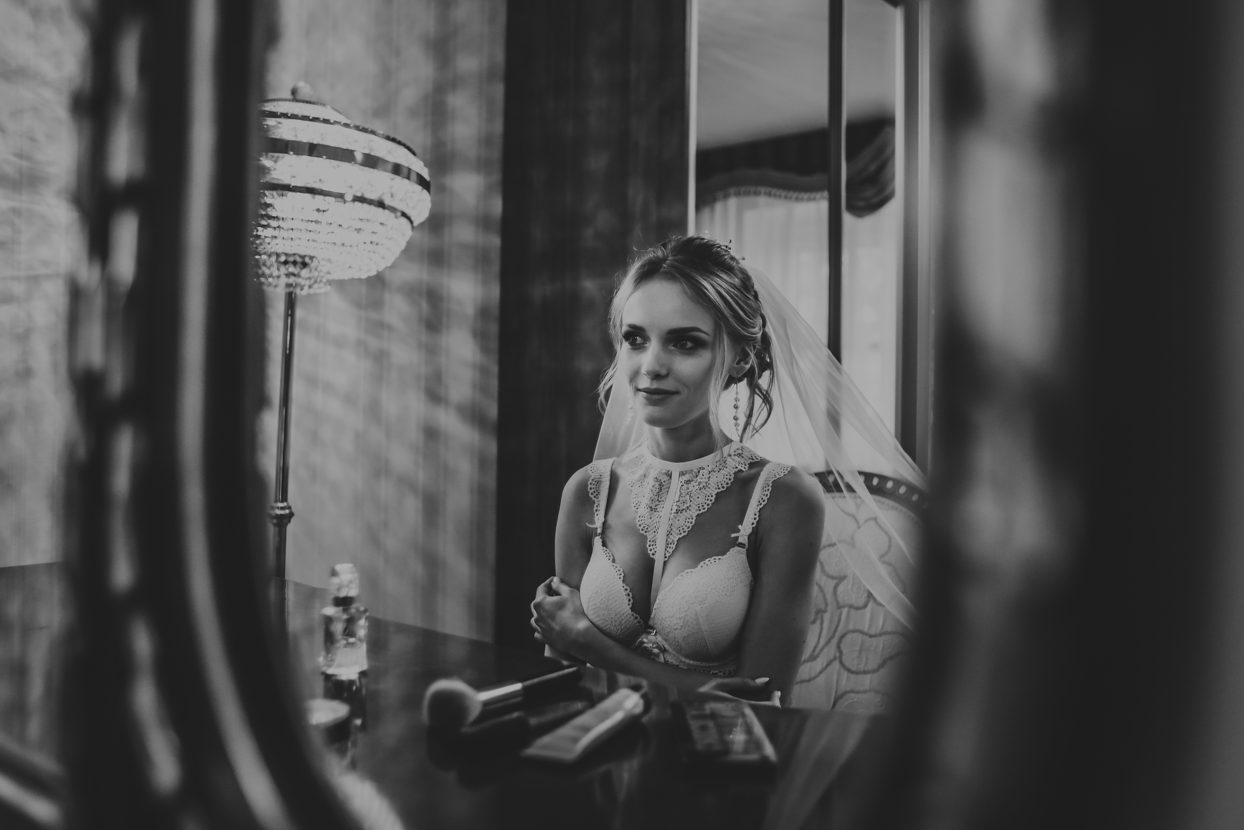 Фотосъёмка свадьбы за городом на берегу озера. Свадебный фотограф в Витебске Дмитрий Кувшинов