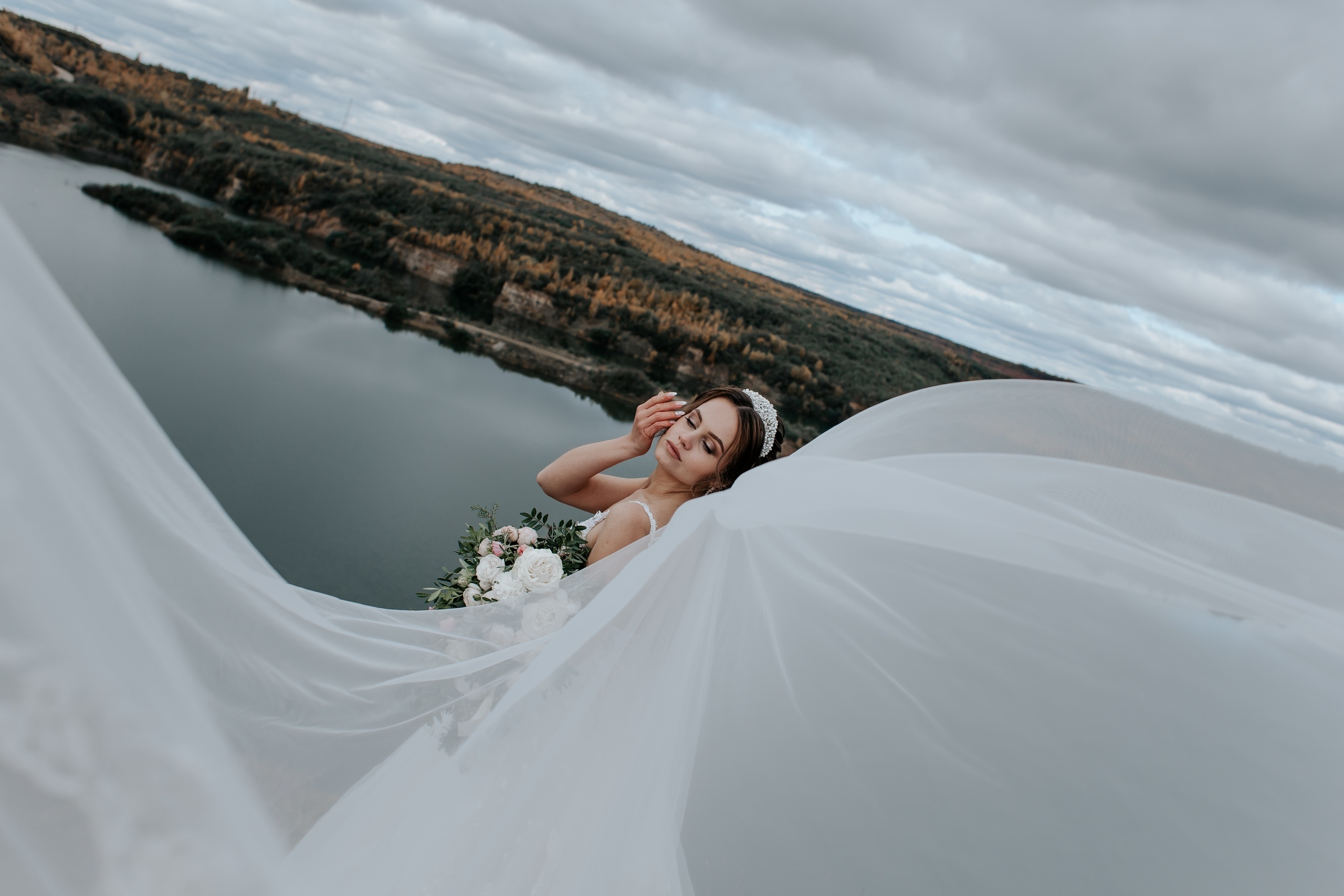 лавстори, фотограф Витебск, фотограф Минск , свадьба, свадебный фотограф Витебск, свадебный фотограф Минск, свадебное платье Витебск, свадебное платье Минск, букет невесты