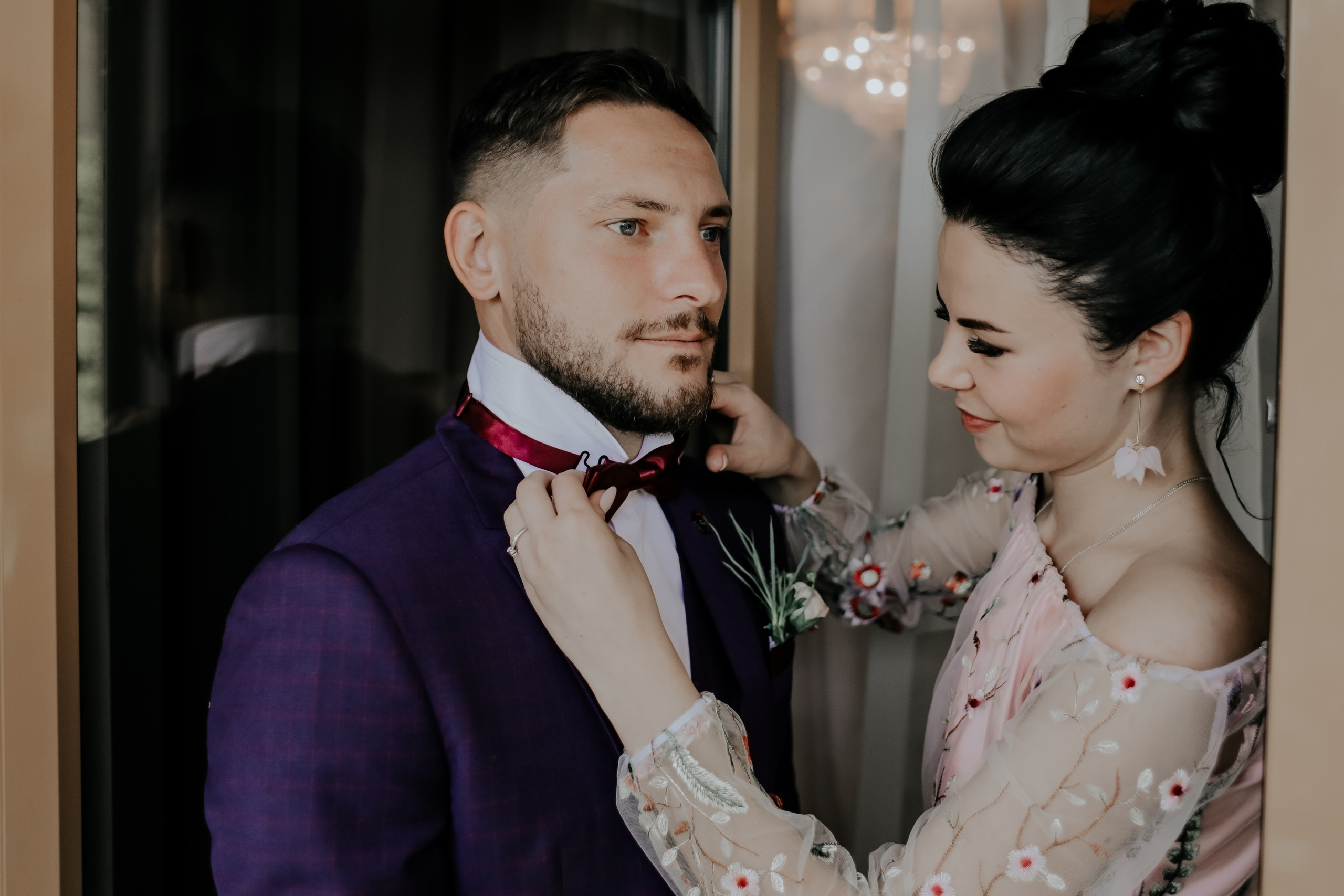 Фотосъёмка свадьбы за городом на берегу озера. Свадебный фотограф в Витебске Дмитрий Кувшинов