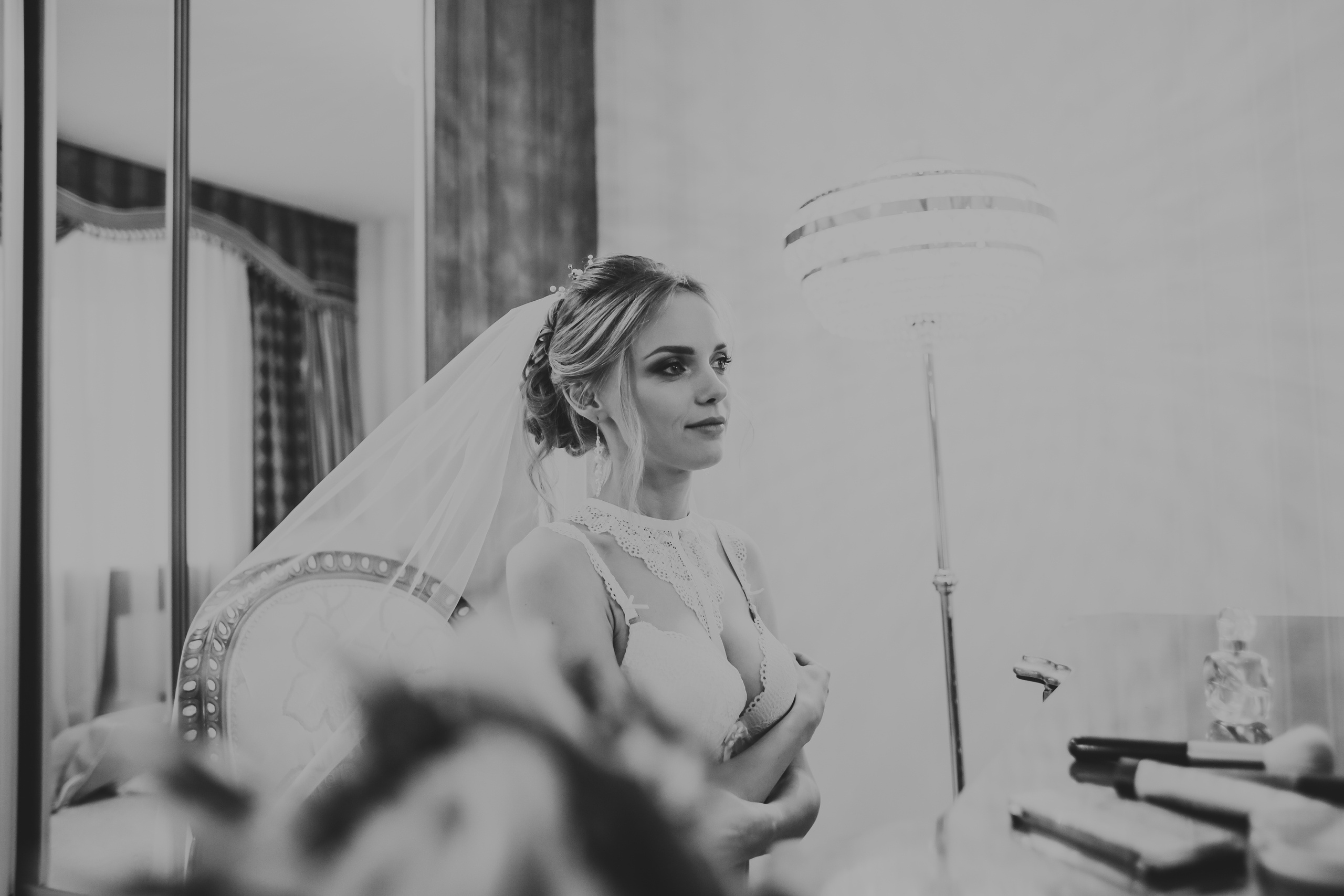 Фотосъёмка свадьбы за городом на берегу озера. Свадебный фотограф в Витебске Дмитрий Кувшинов