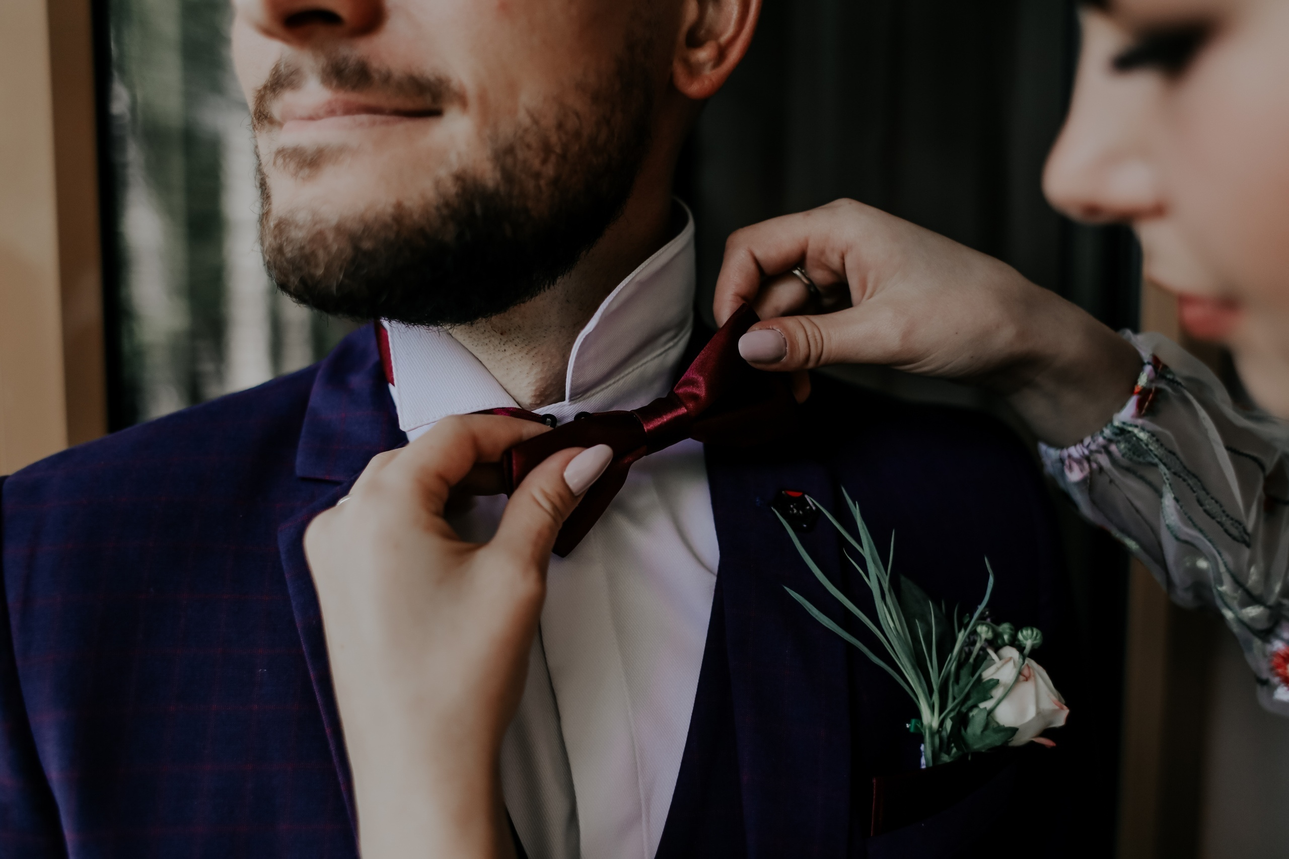 Фотосъёмка свадьбы за городом на берегу озера. Свадебный фотограф в Витебске Дмитрий Кувшинов