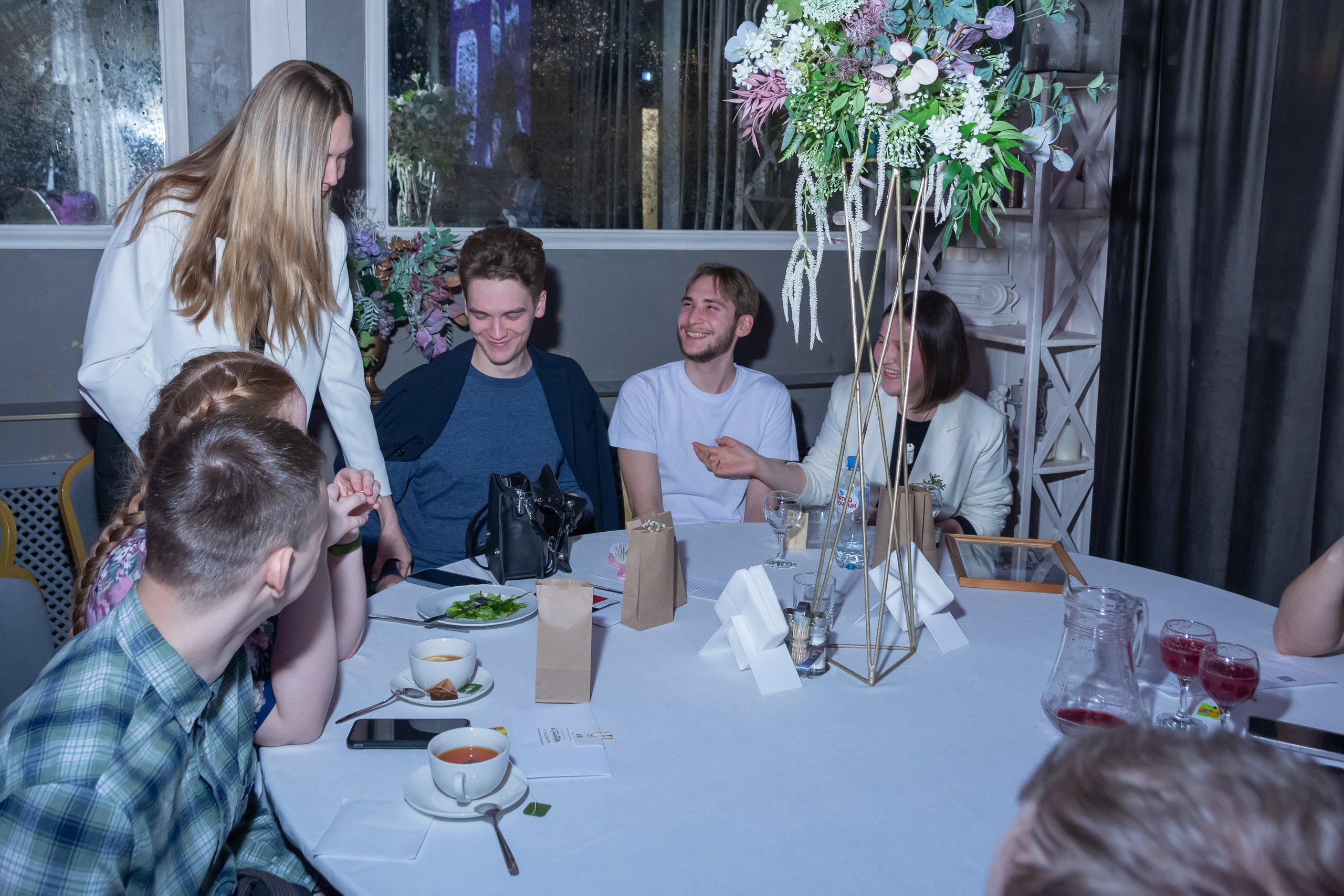 Свадебное чаепитие для молодоженов