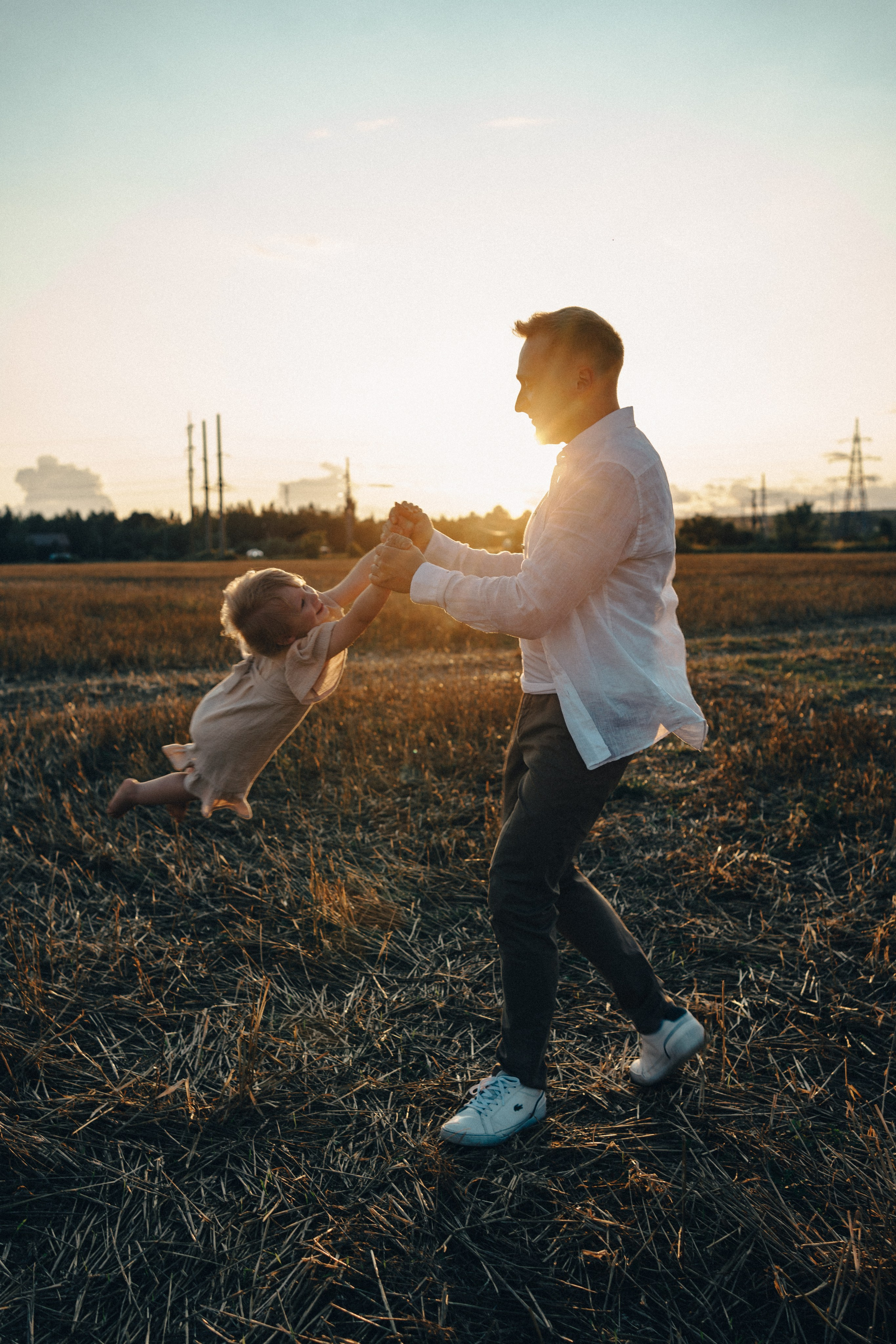 Малышка Арина в полях. Семейный и детский фотограф и видеограф в Москве, Серпухове и Тарусе Валерия Сорокина