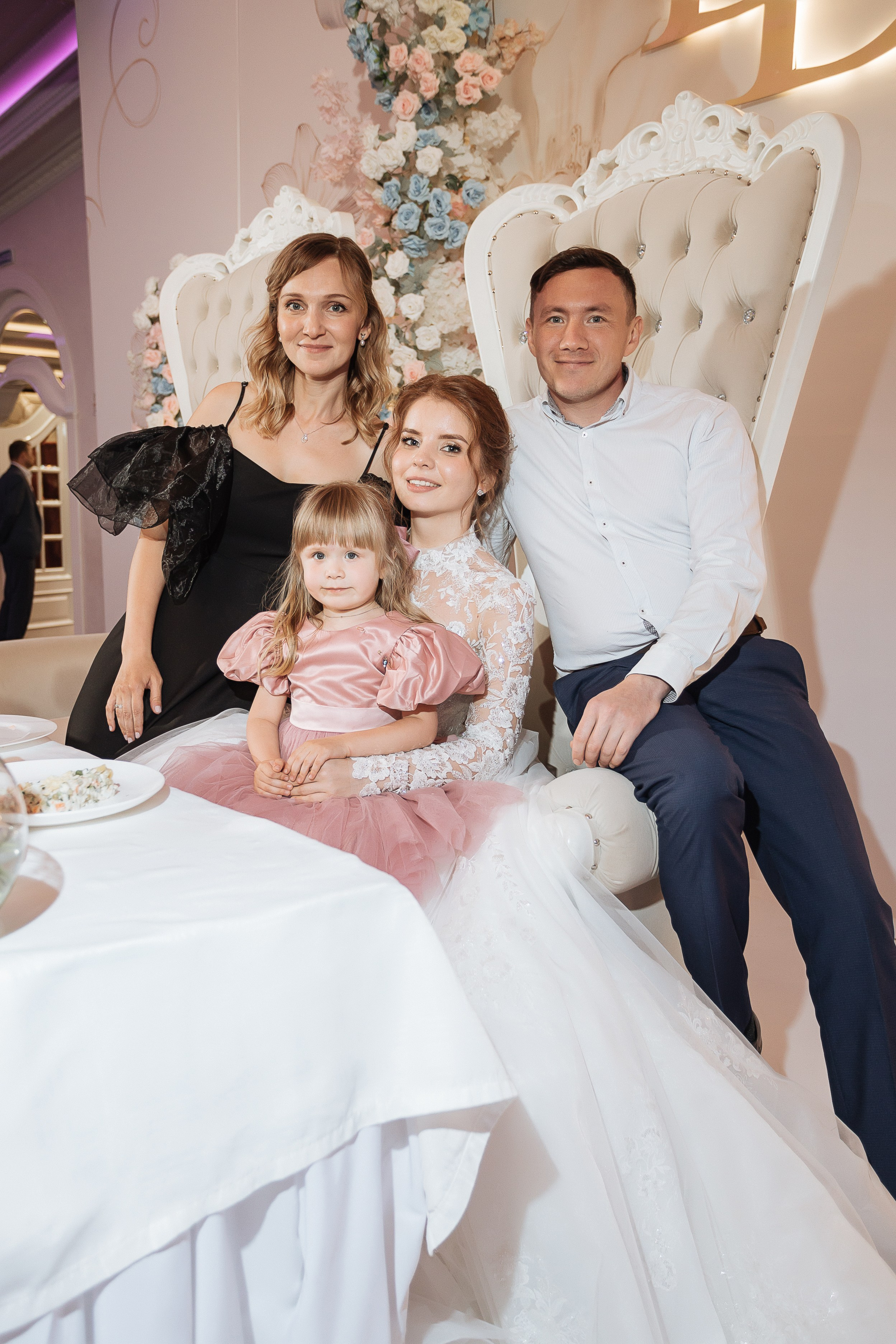 Банкет В «Триумф». Фотограф Нелля Кадикина