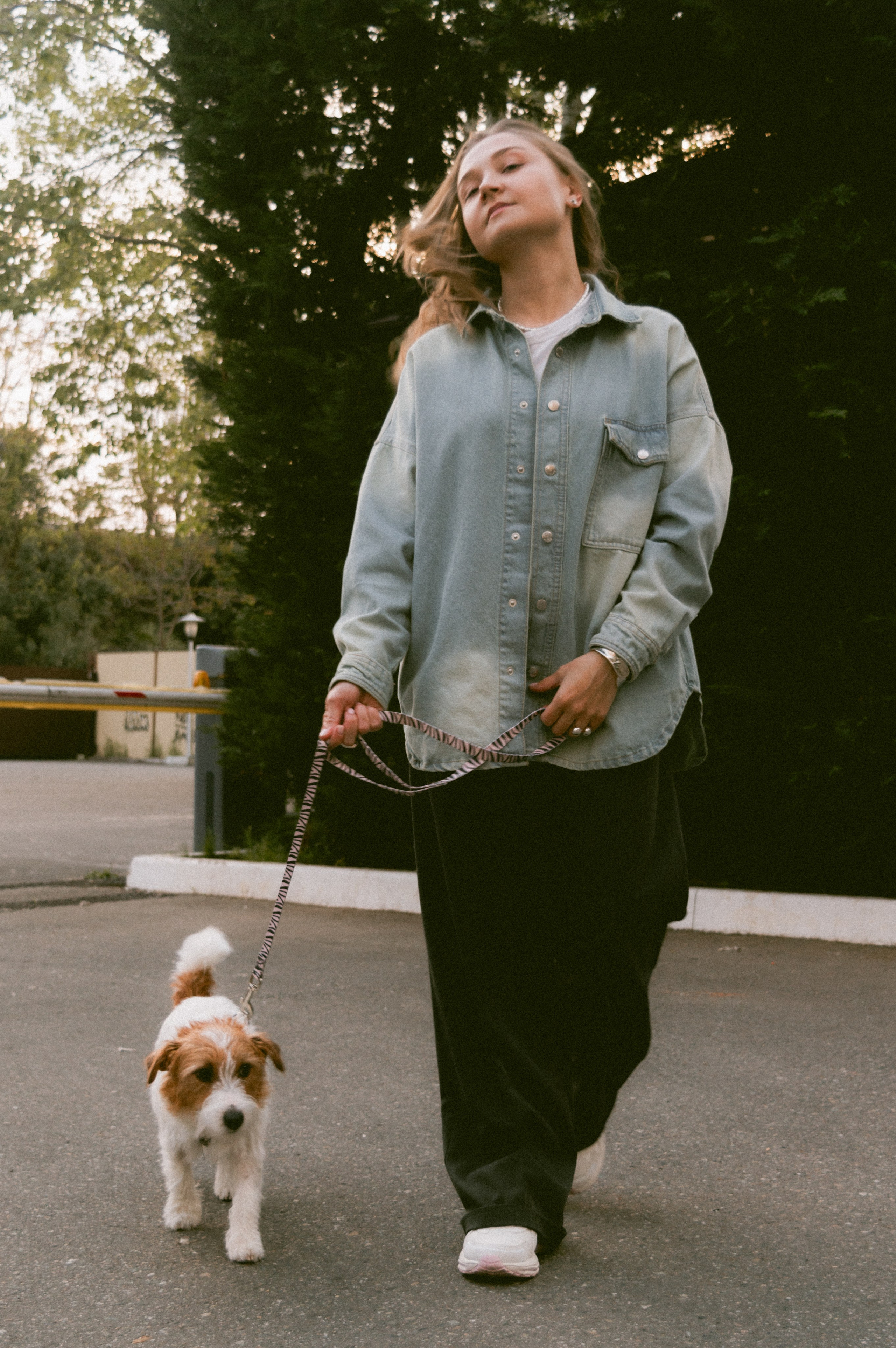 Фотосессия с собакой ко дню рождения. Таня и Ева. Портретный и лавстори фотограф в Стерлитамаке Альбина Шарт