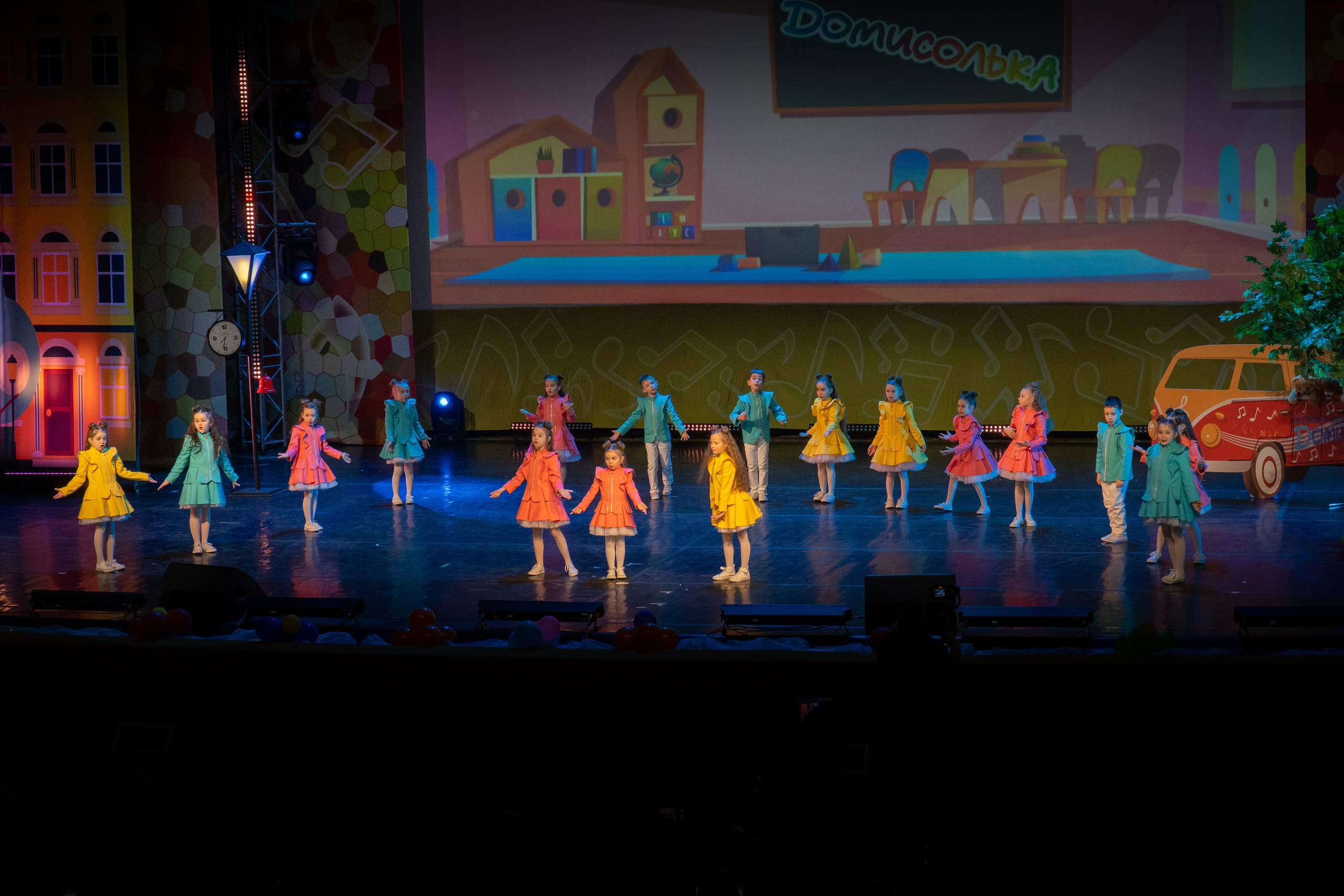 Съёмка концерта для Домисольки, большой концертный зал Космос. «Студия DRONAVT`s» — видеосъёмка и фотография г. Москва