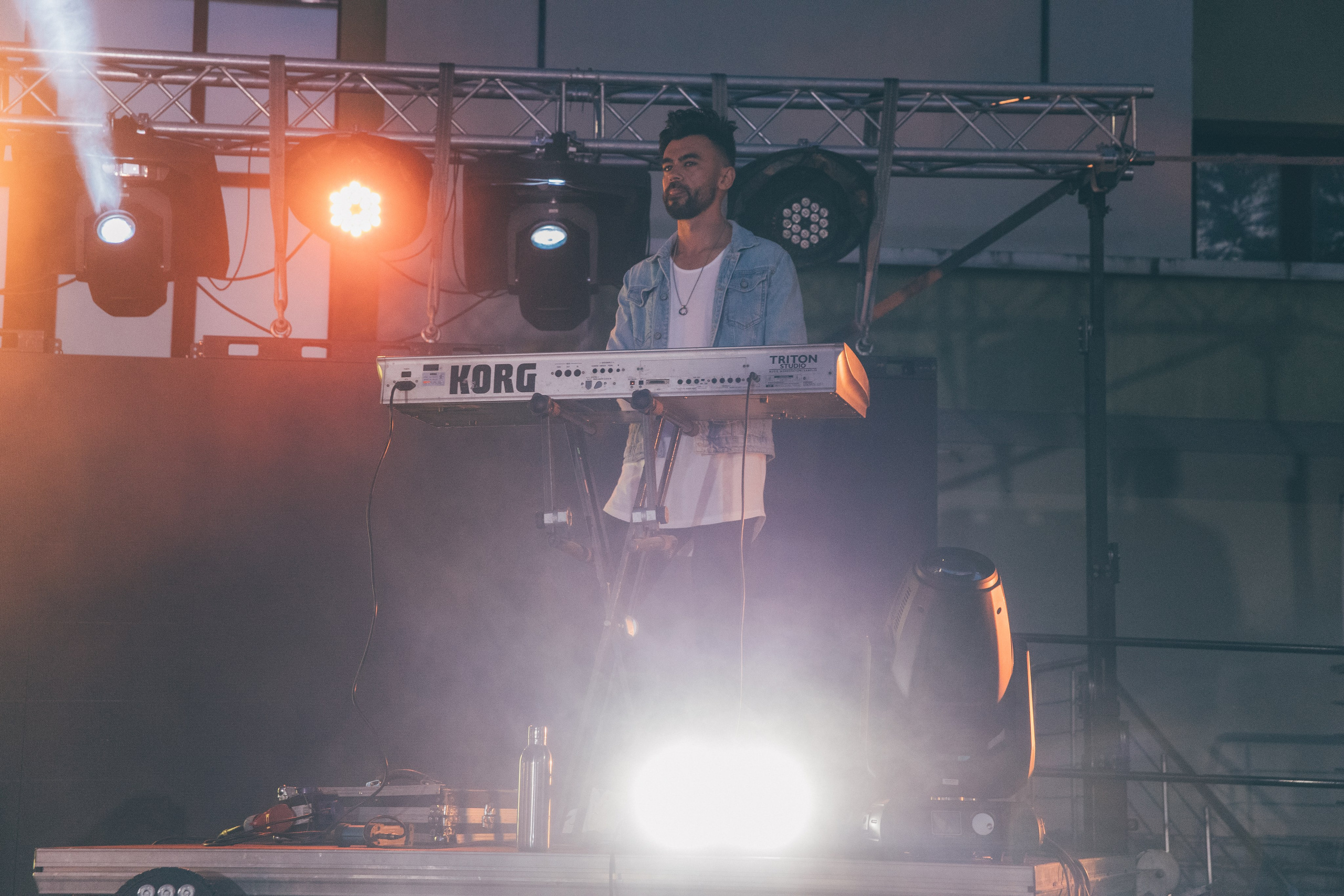 Вечеринки концерты движ. Свадебный, love фотограф