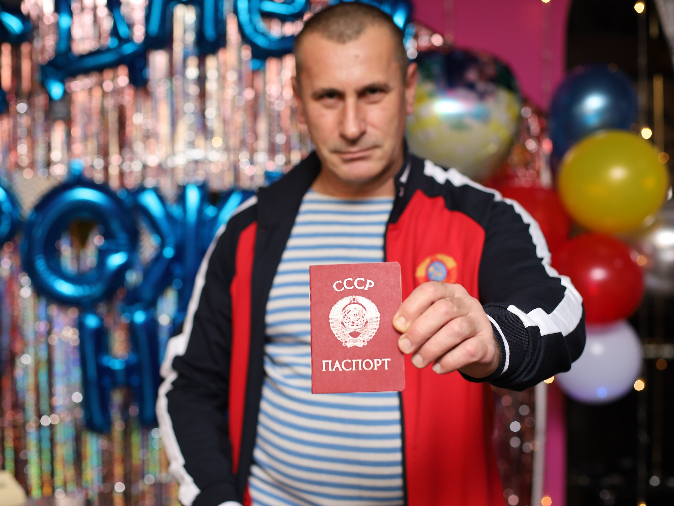 Дискотека в стиле 90-х. Репортажный фотограф Анапа