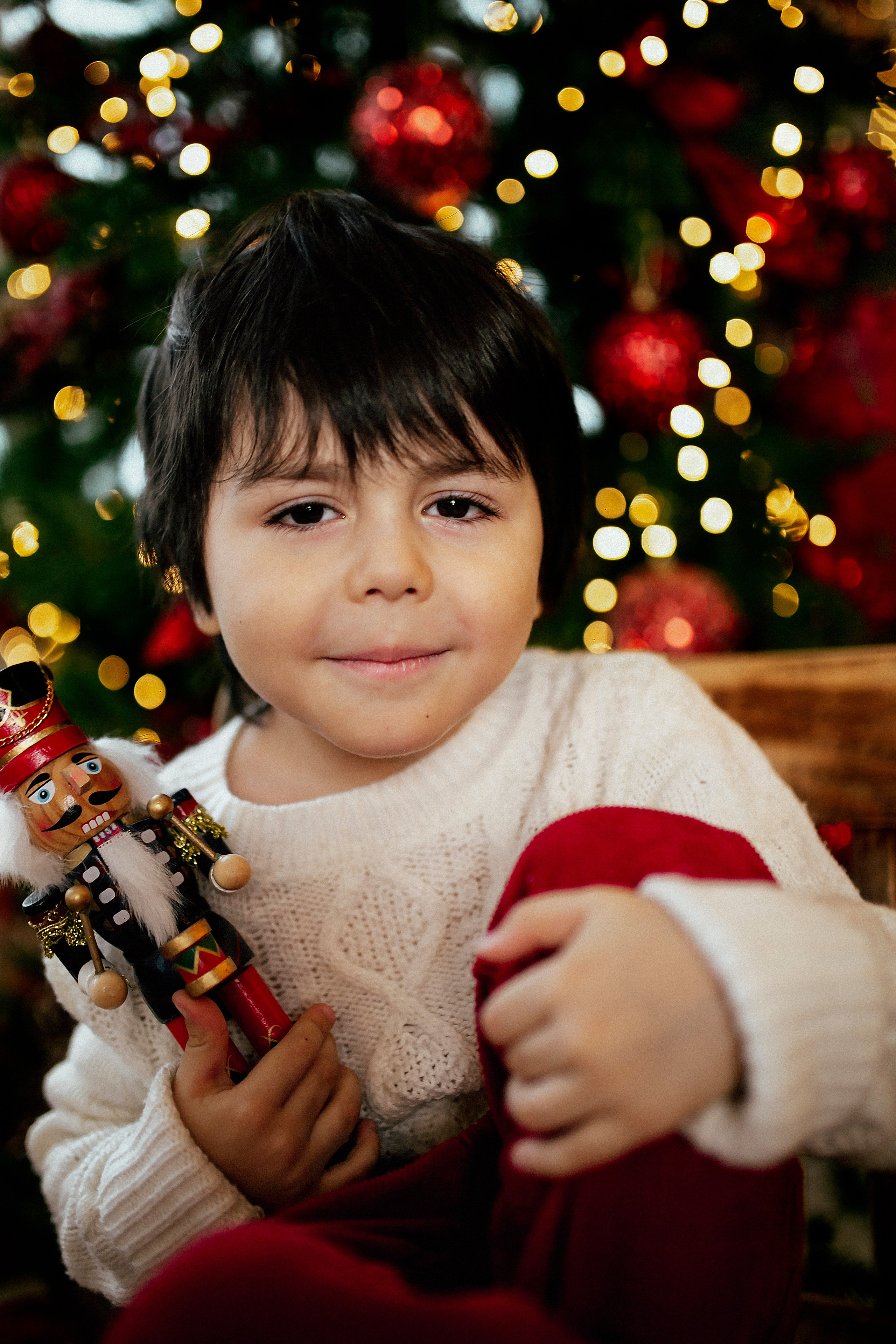 Никита с братишкой и щелкунчиком. Семейный и детский фотограф в Ижевске Анастасия Камариттинова