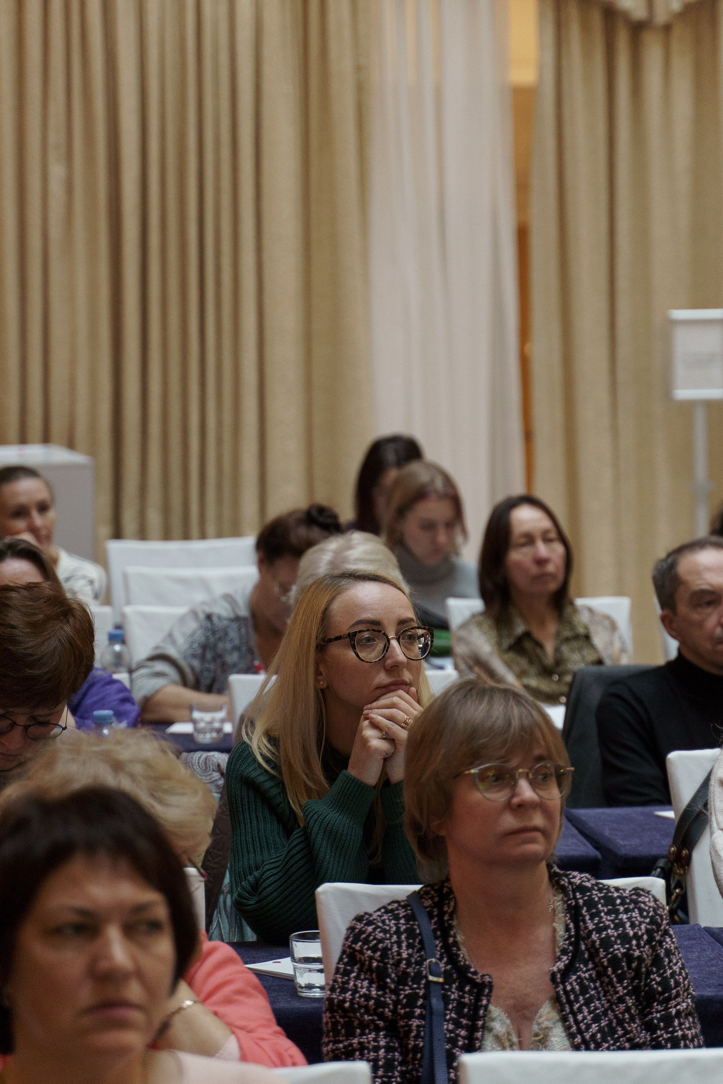 Конференция Cooper Vision в Отеле Амбасадор 28 октября 2023. Свадебный и семейный фотограф в Санкт-Петербурге Дмитрий Панин