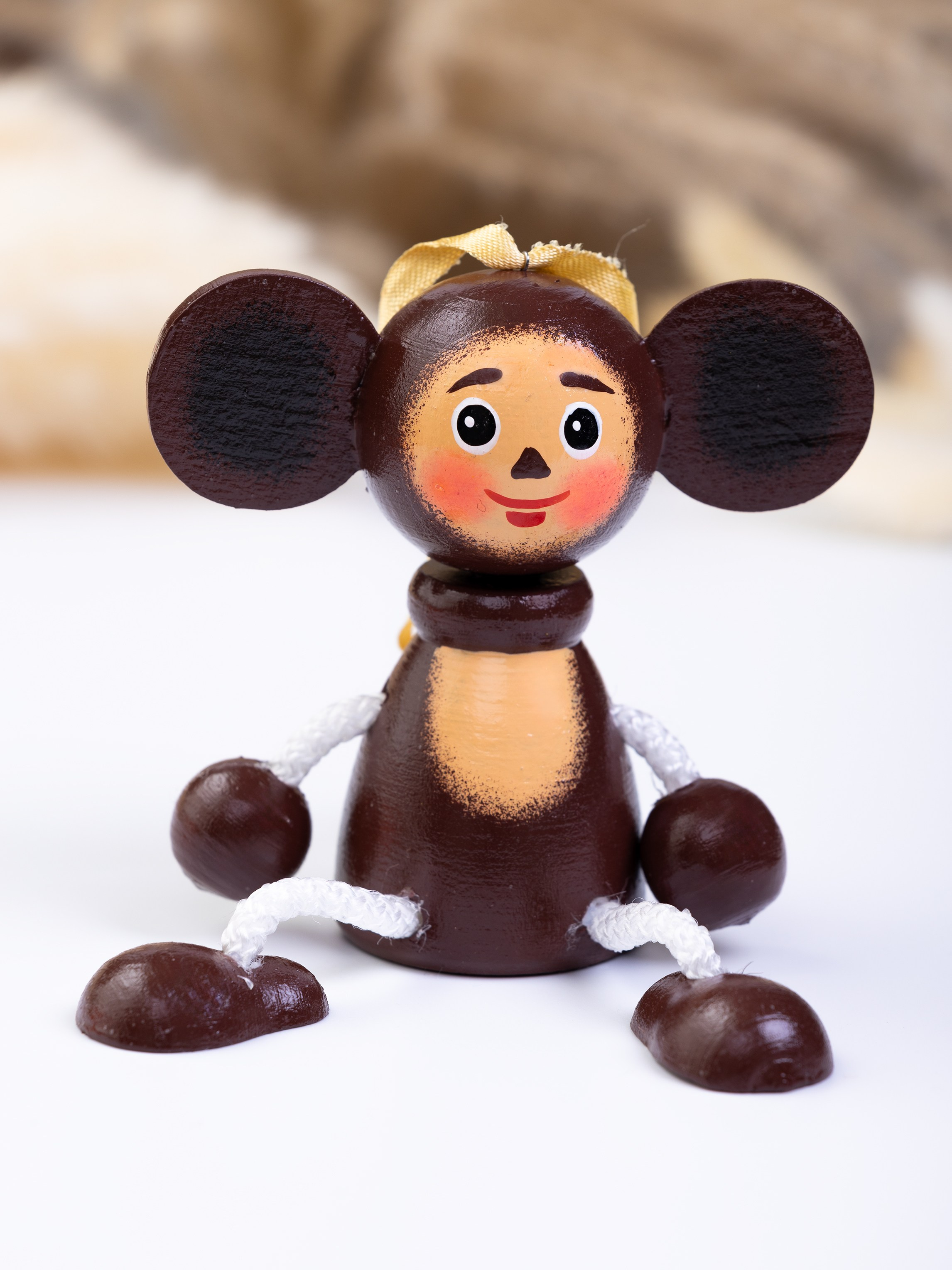 Деревянные игрушки ручной росписи. Фотостудия T-CUBE