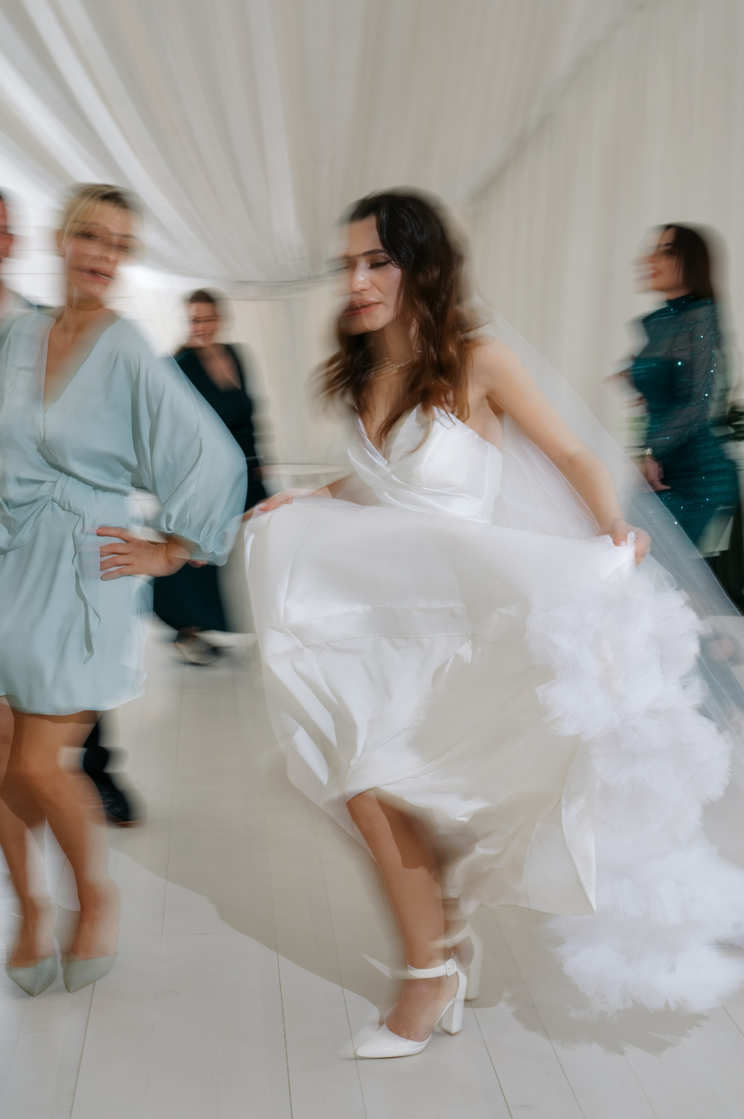 Свадьба в Гребнево в Трубецком. Свадебный и семейный фотограф Виктория Носачёва. Щелково, Москва и МО