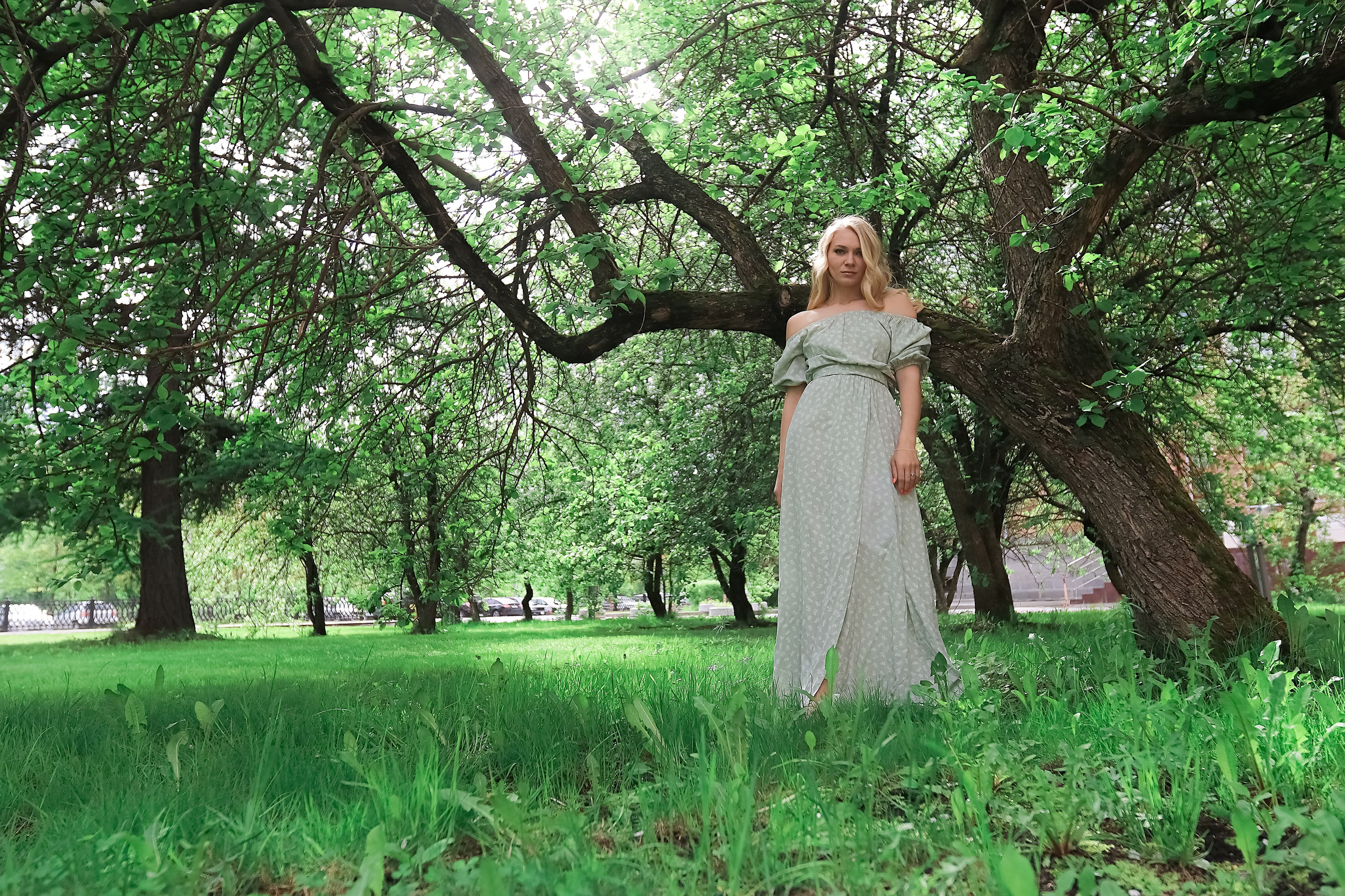 Любовь и цветущая яблоня. Портретный и пейзажный фотограф Никита Павлов