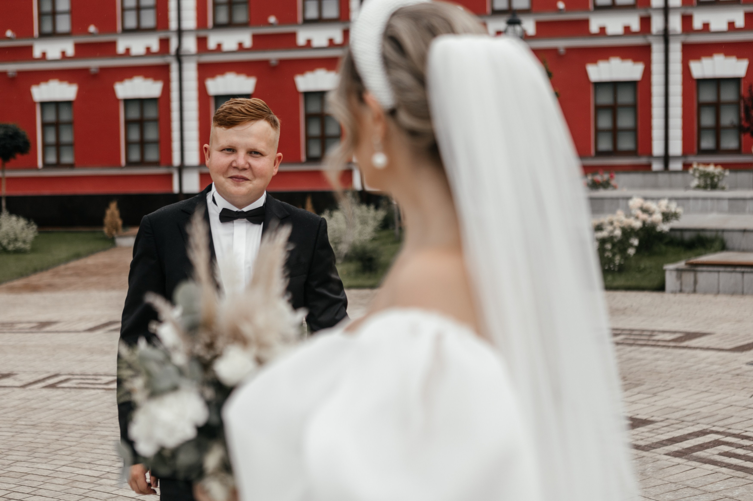 Свадебный фотограф Уфа — Руслан ГабдлисламовЖивые эмоции, красивые кадры, воспоминания на всю жизнь.Работаю по всей Республике Башкортоста. Свадебный фотограф Уфа Руслан Габдлисламов