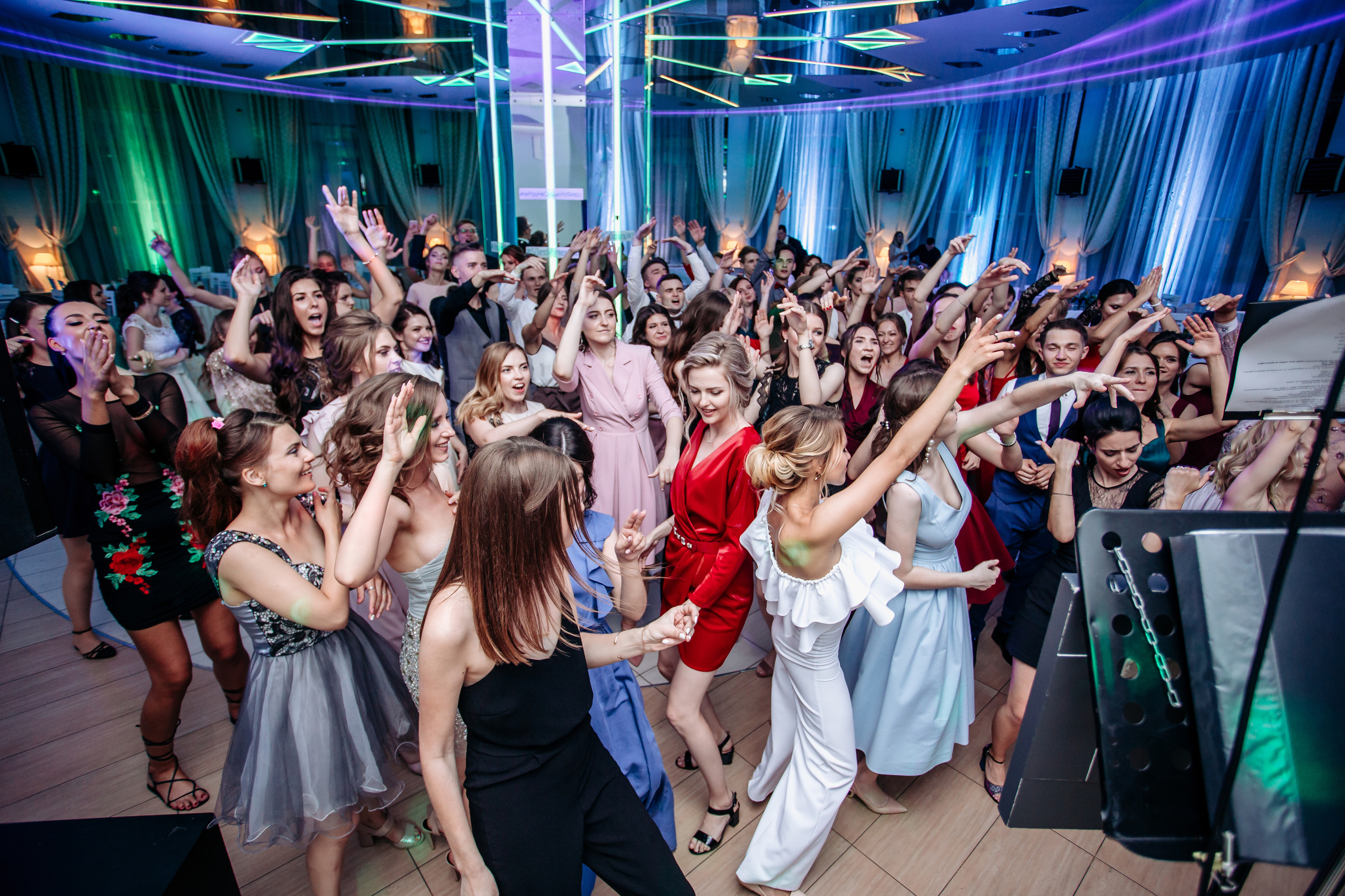 Фотосессия выпускного медицинского университета. Свадебный фотограф в Витебске Дмитрий Кувшинов