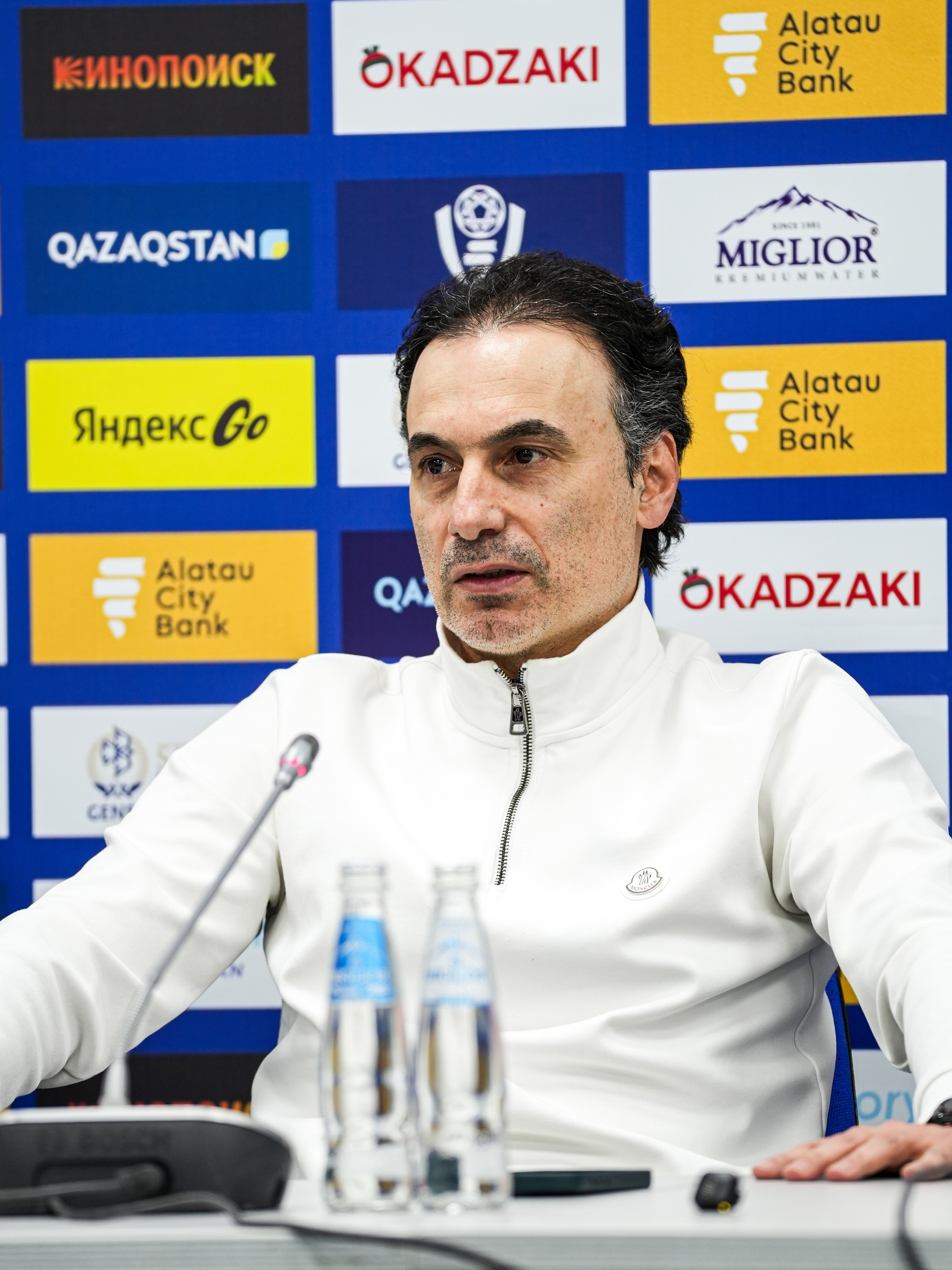 FC ASTANA. Здравствуйте Меня зовут Берден Ансар, Я профессиональный фотограф