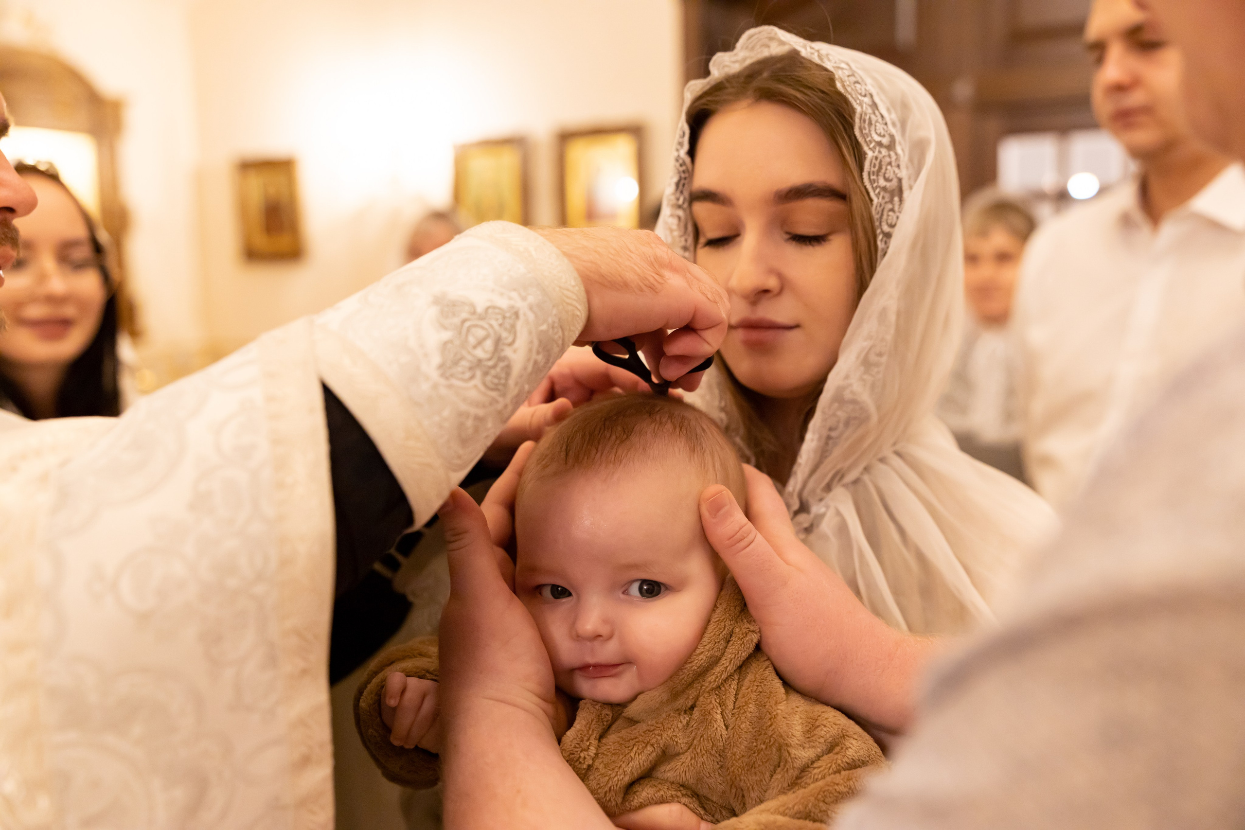 Крещение в Храме Покрова Пресвятой Богородицы. Семейный фотограф в Рязани и Рязанской области
