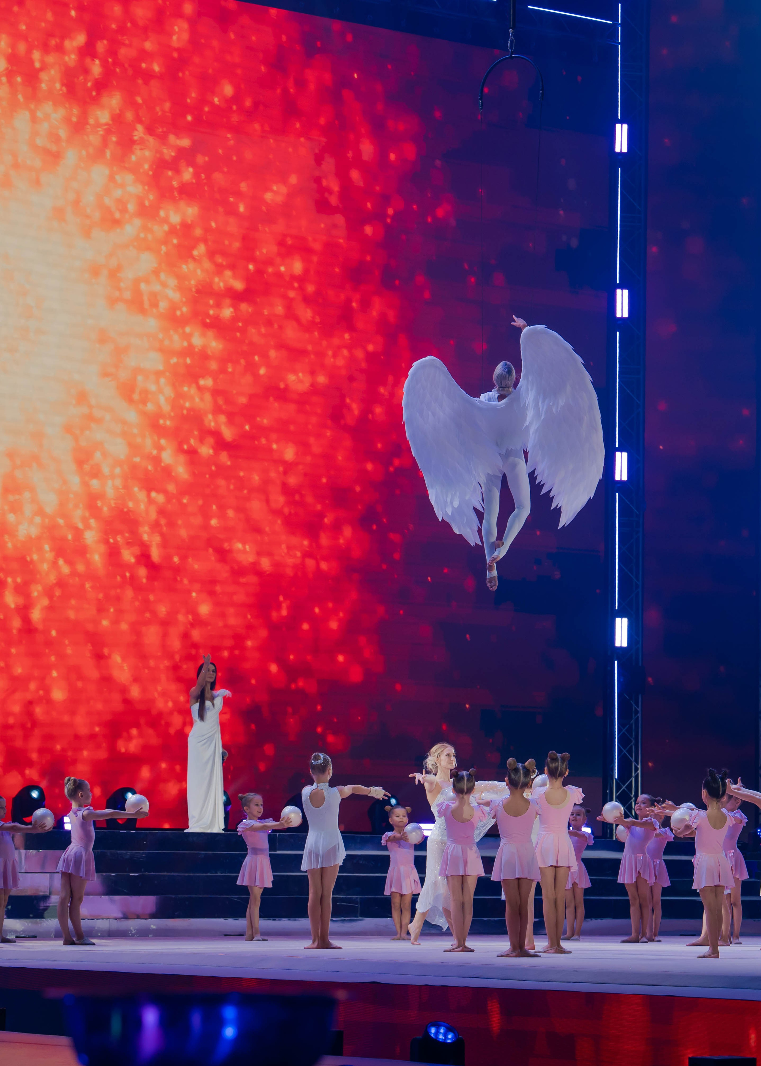 Шоу Алексея Немова 2024. Крамер Юлиана детский и семейный фотограф