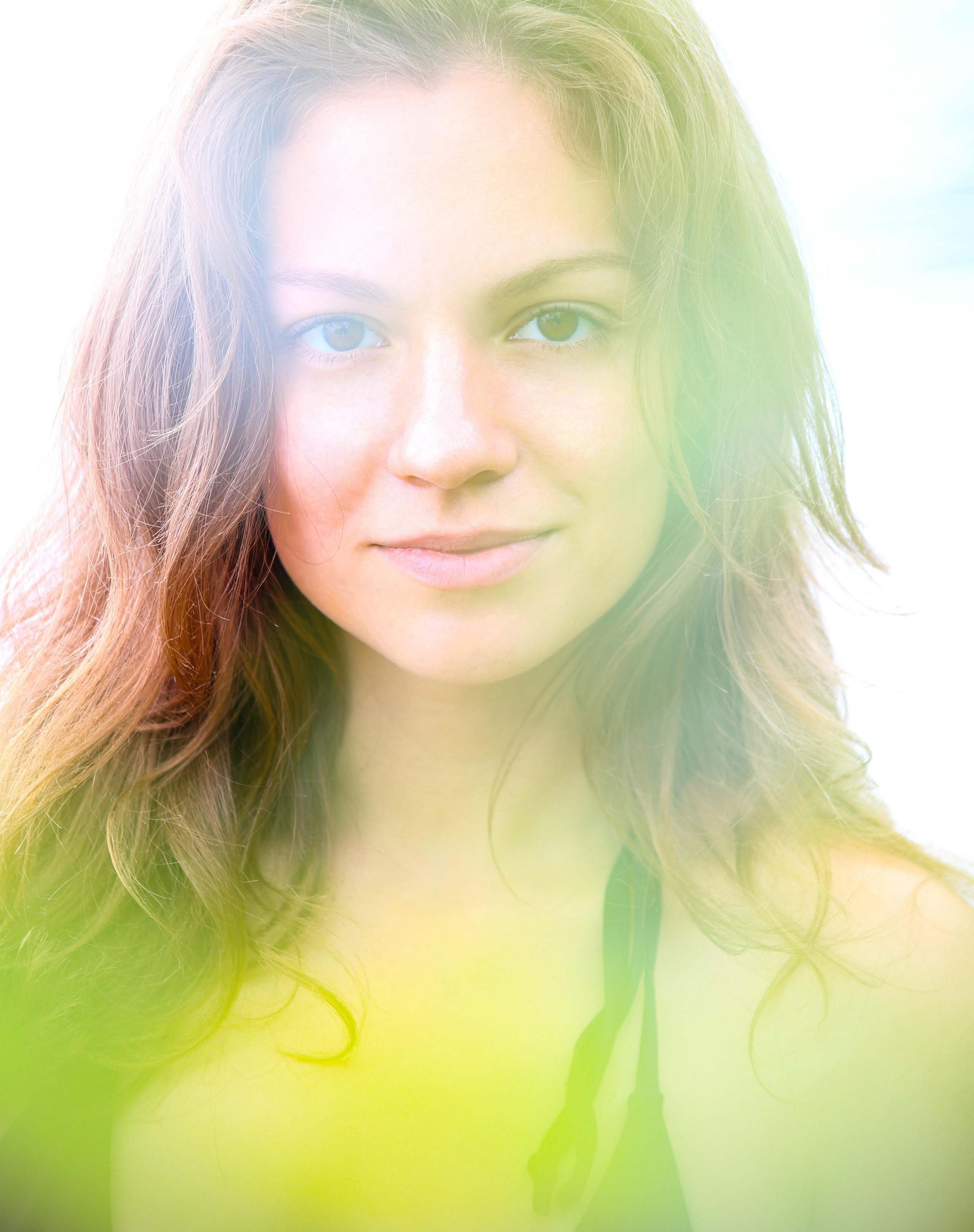 Таня на природе и в студии. Фотограф Пермь. Фотосессия в фотостудии Перми и на свежем воздухе