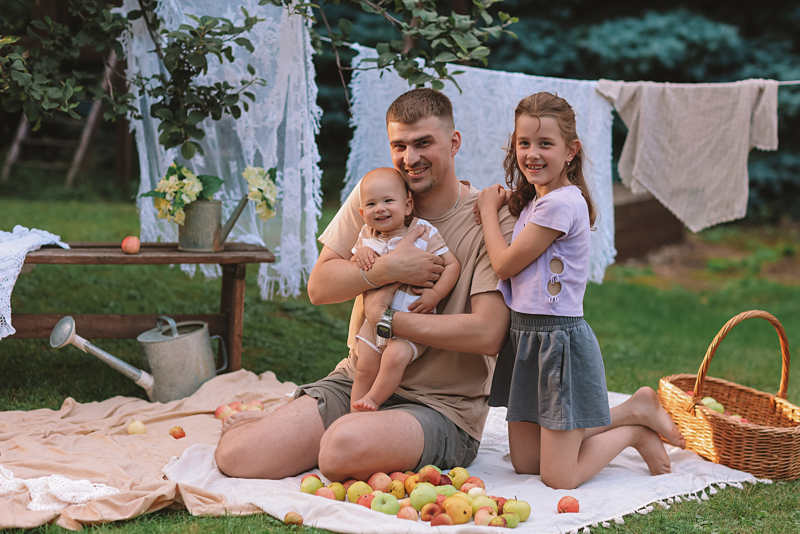 Яблоки. Семейный фотограф Тюмень, фотограф на роды Салмина Мария