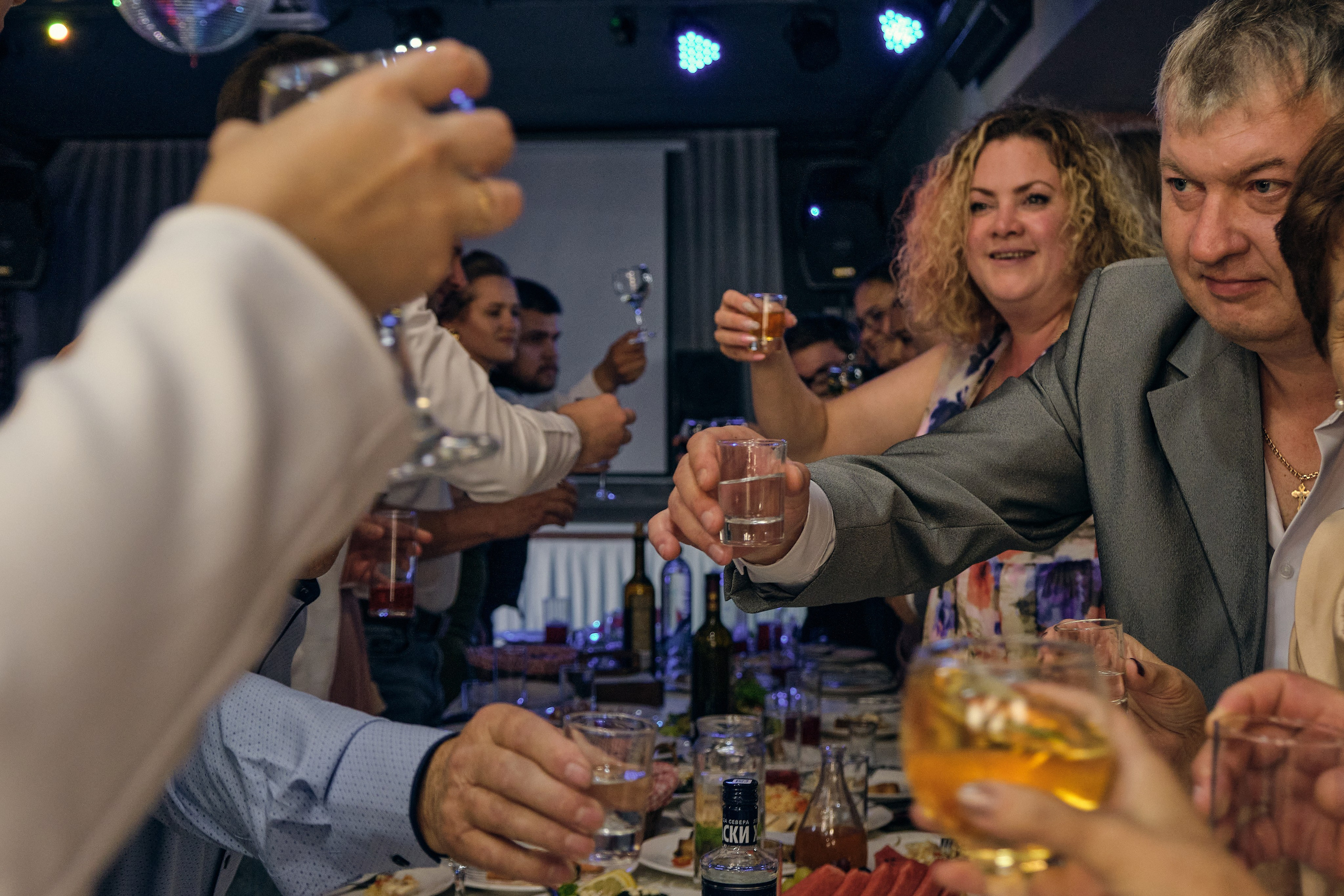 Банкет. Фэшн фотограф Арина Эльюс в Новосибирске