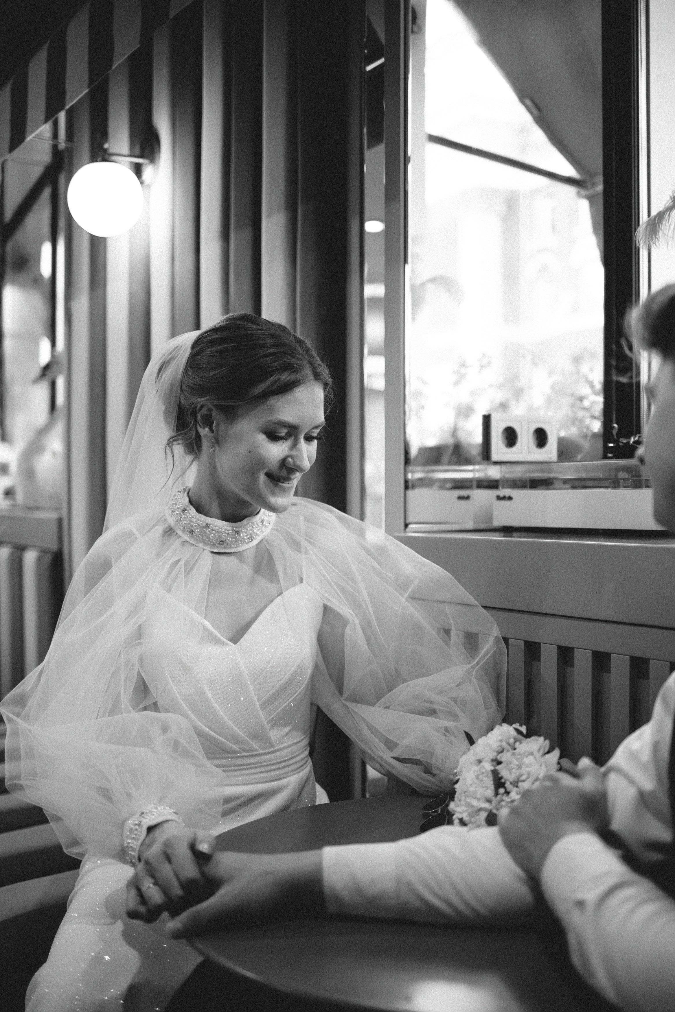 Владислав и Юлия Вечерняя прогулка по городу. Свадебный Фотограф в Иркутске Екатерина Елисеева